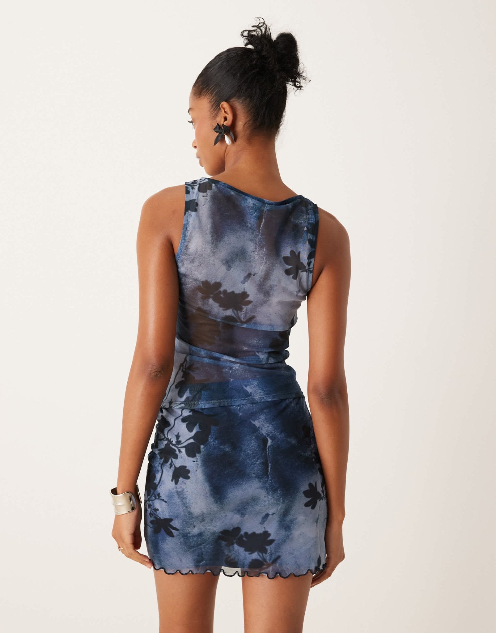 New Look co - ord floral mesh mini skirt in blue pattern - ASOS Sample Sale
