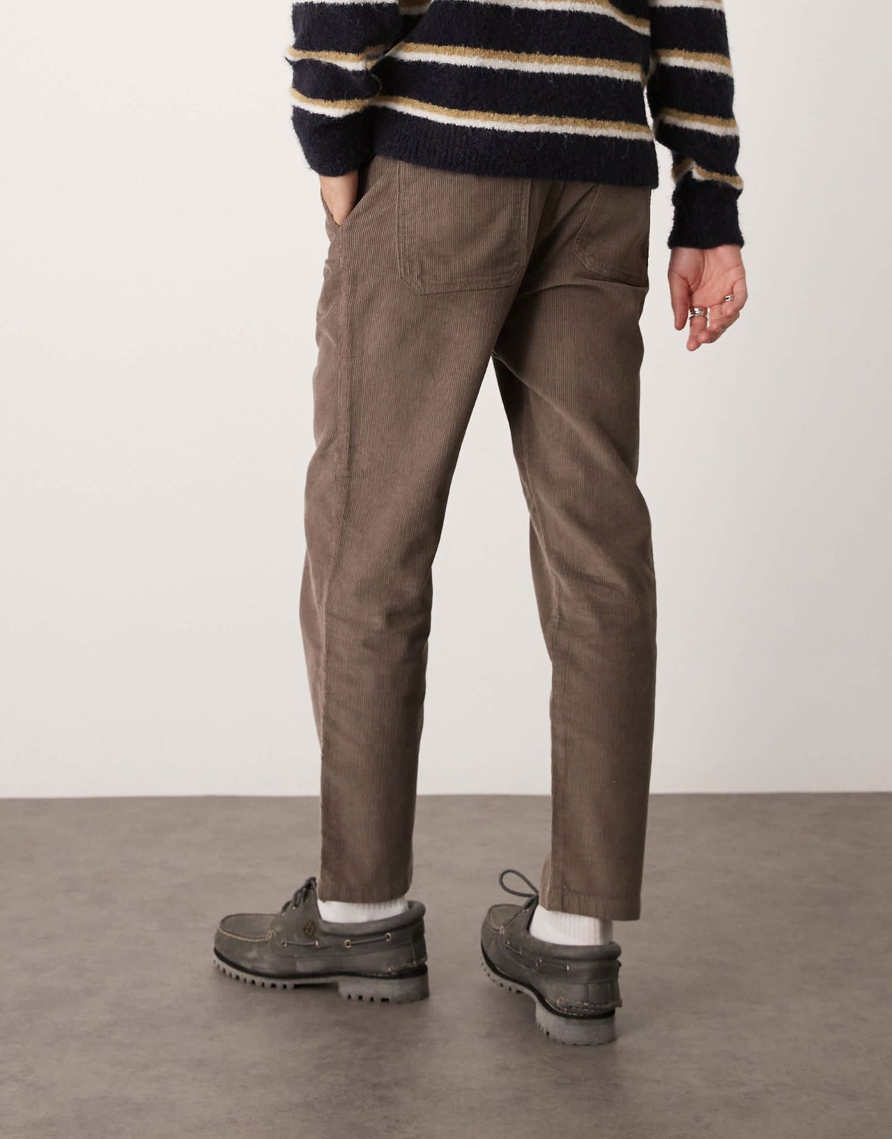 New Look cord trousers in mid brown - ASOS Sample Sale