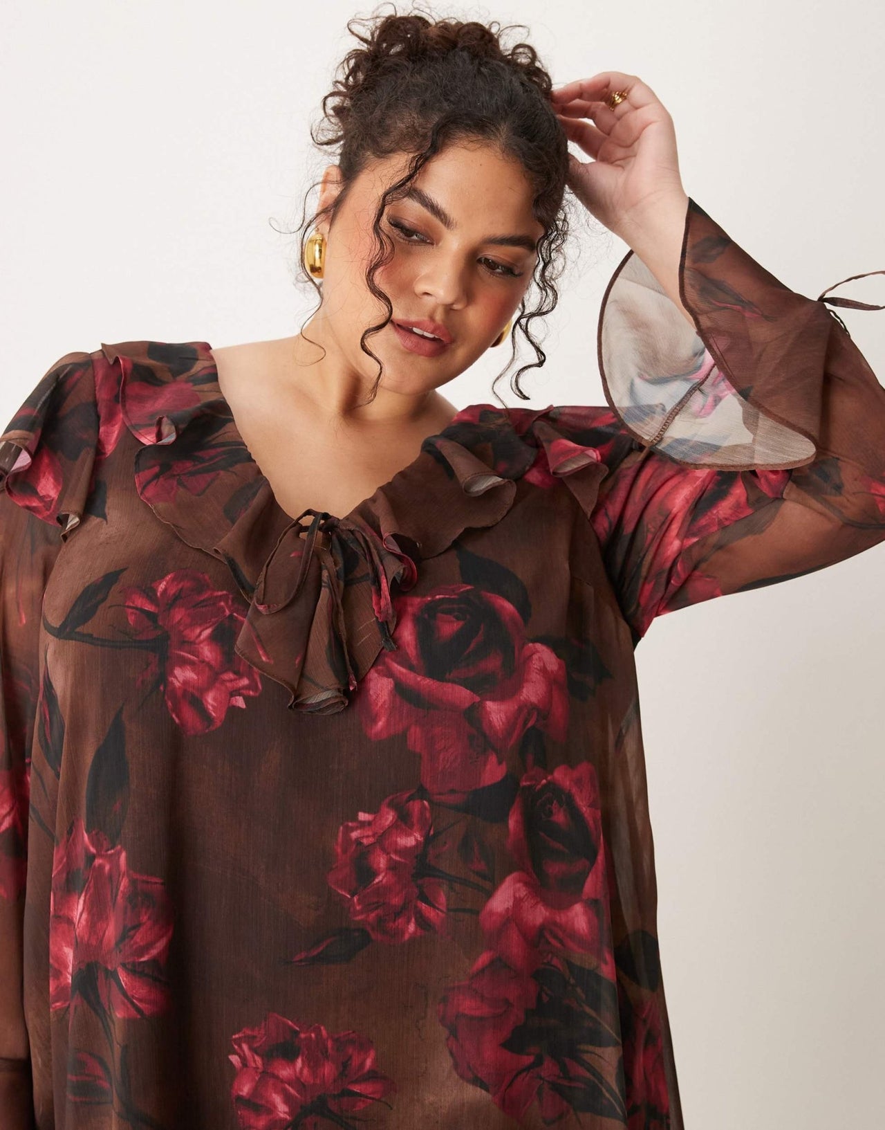 New Look Curve ruffle mini dress in brown floral - ASOS Sample Sale