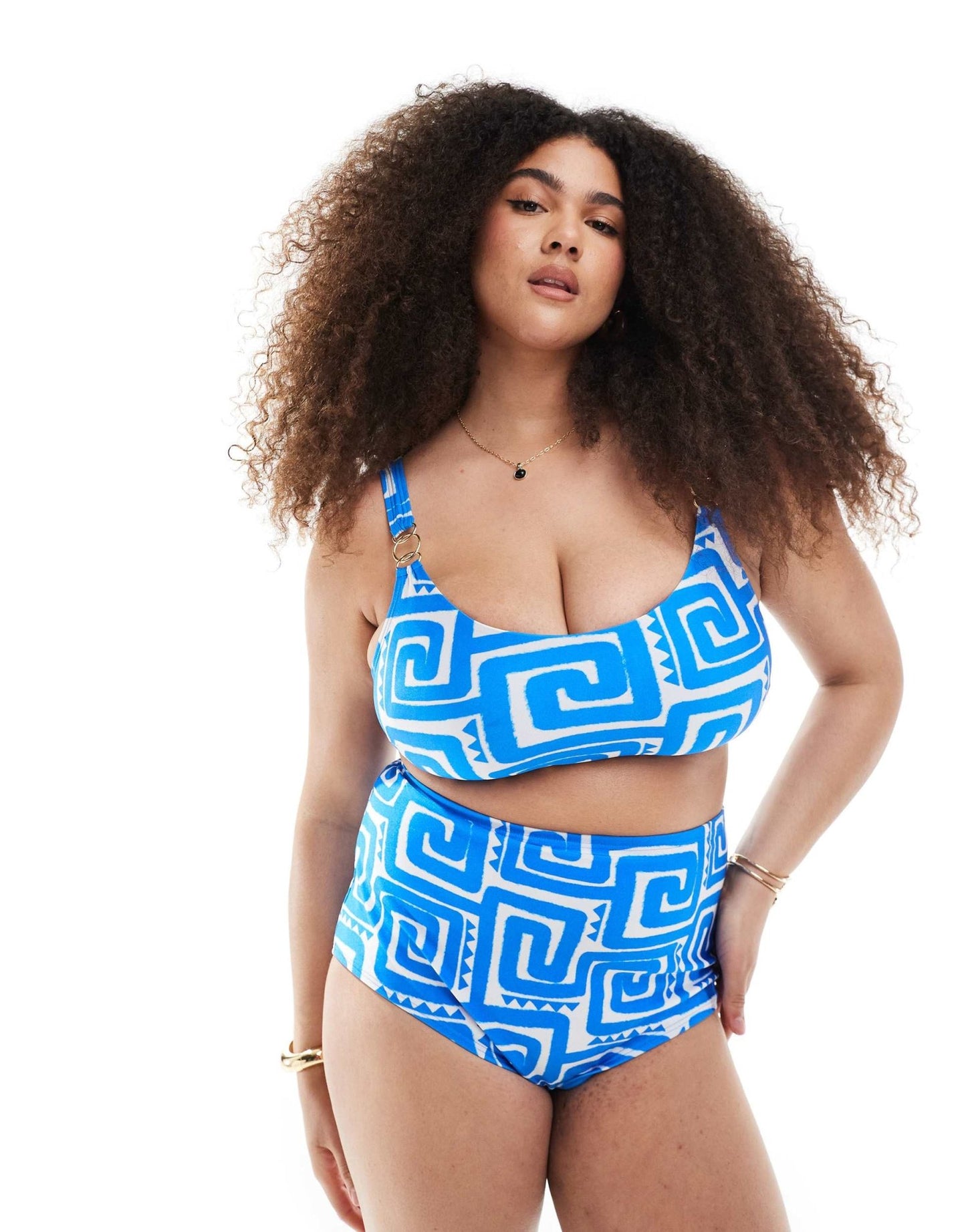 New Look Curve scoop bikini top in blue swirl pattern - ASOS Sample Sale