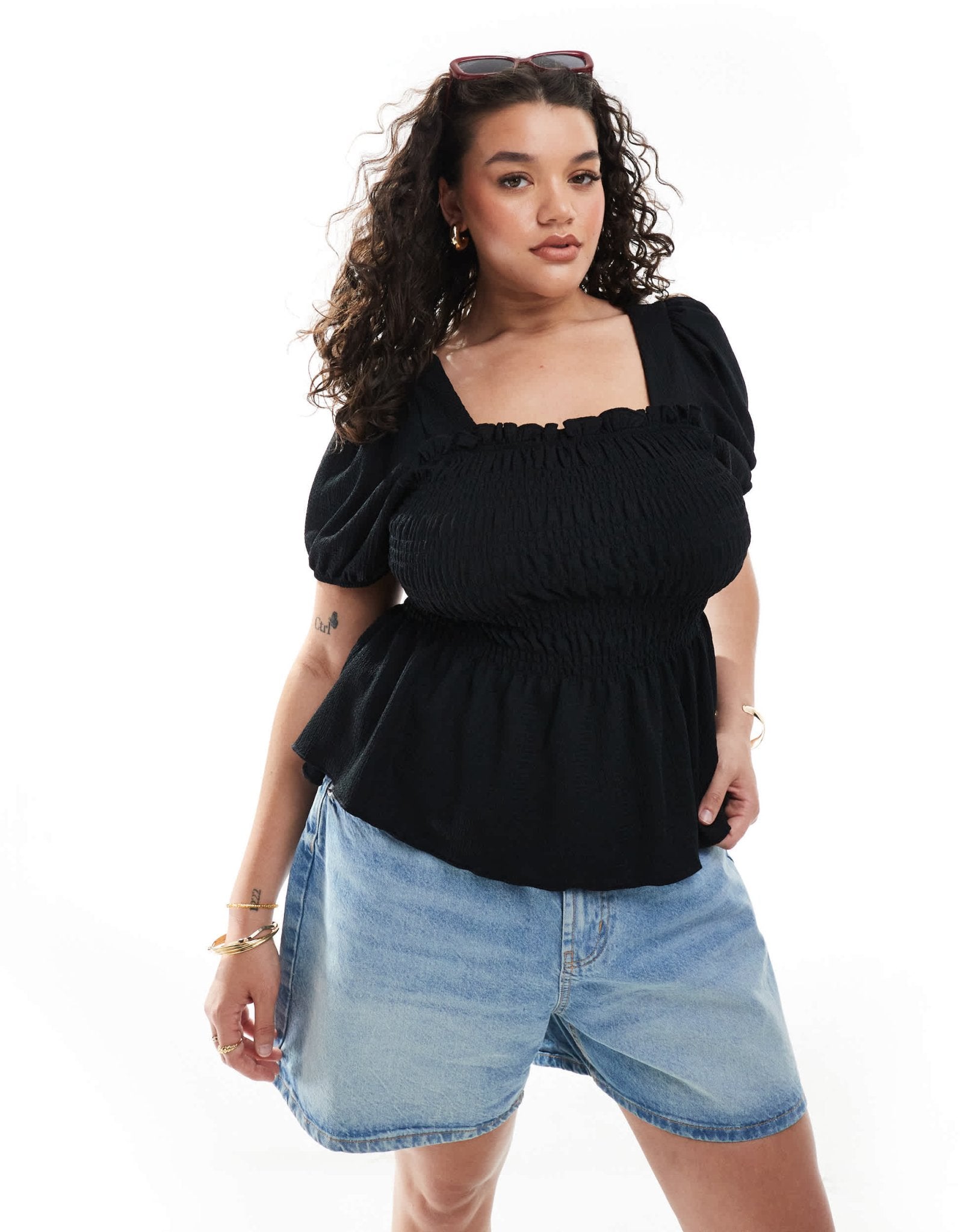 New Look Curve shirred bodice short sleeve top in black - ASOS Sample Sale