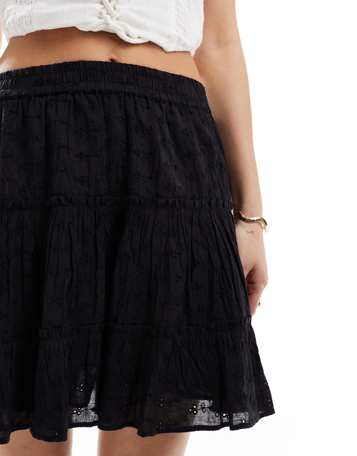 New Look embroidered rara mini skirt in black - ASOS Sample Sale