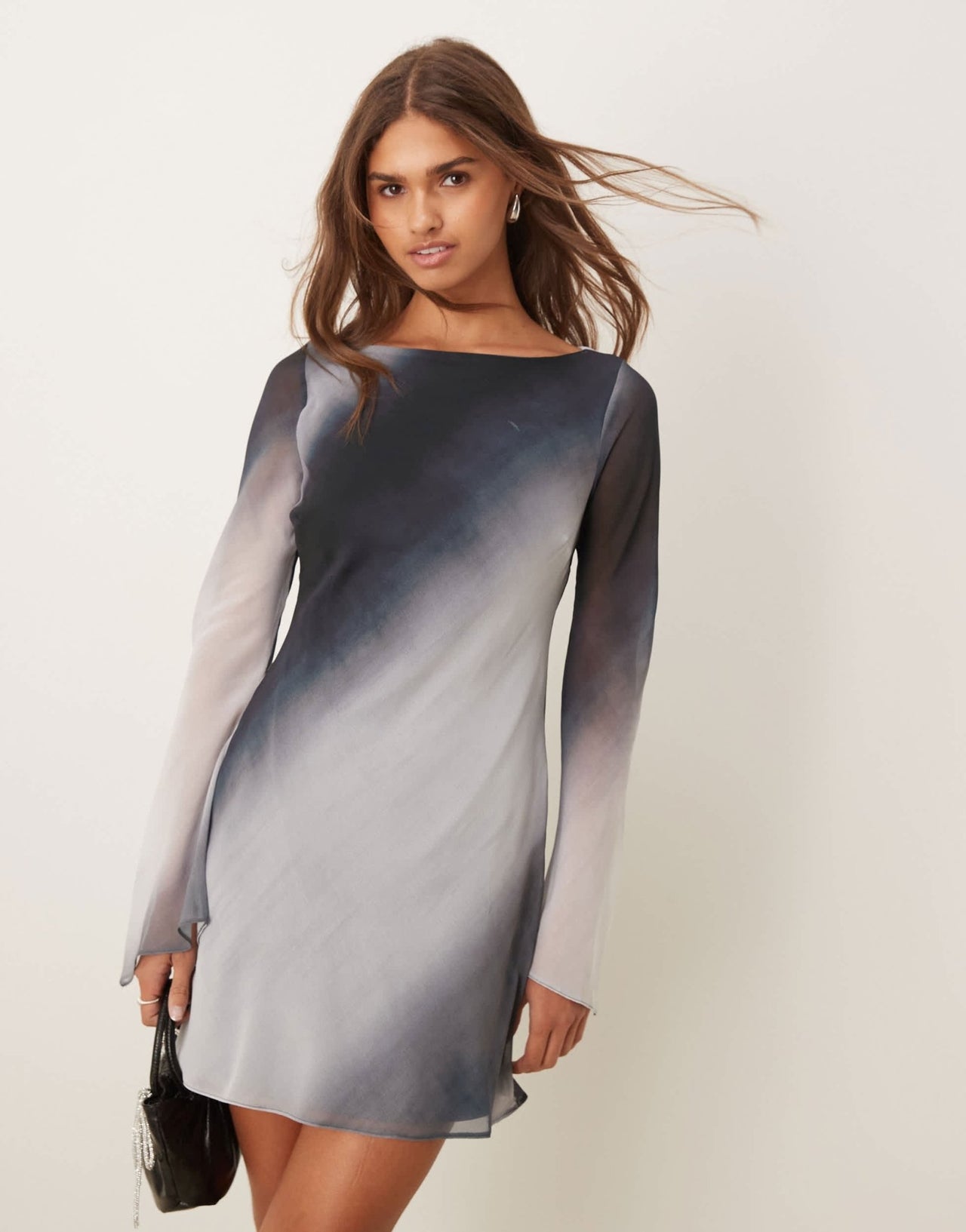 New Look flare sleeve ombre chiffon mini dress in grey - ASOS Sample Sale