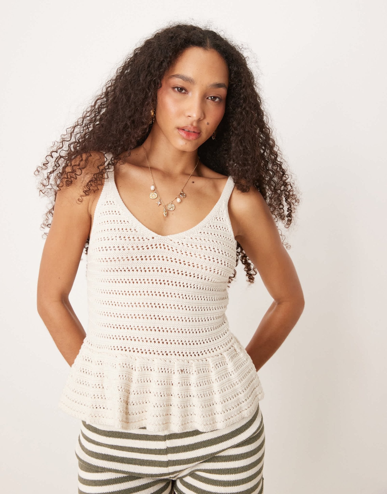 New Look knitted peplum vest top in white - ASOS Sample Sale