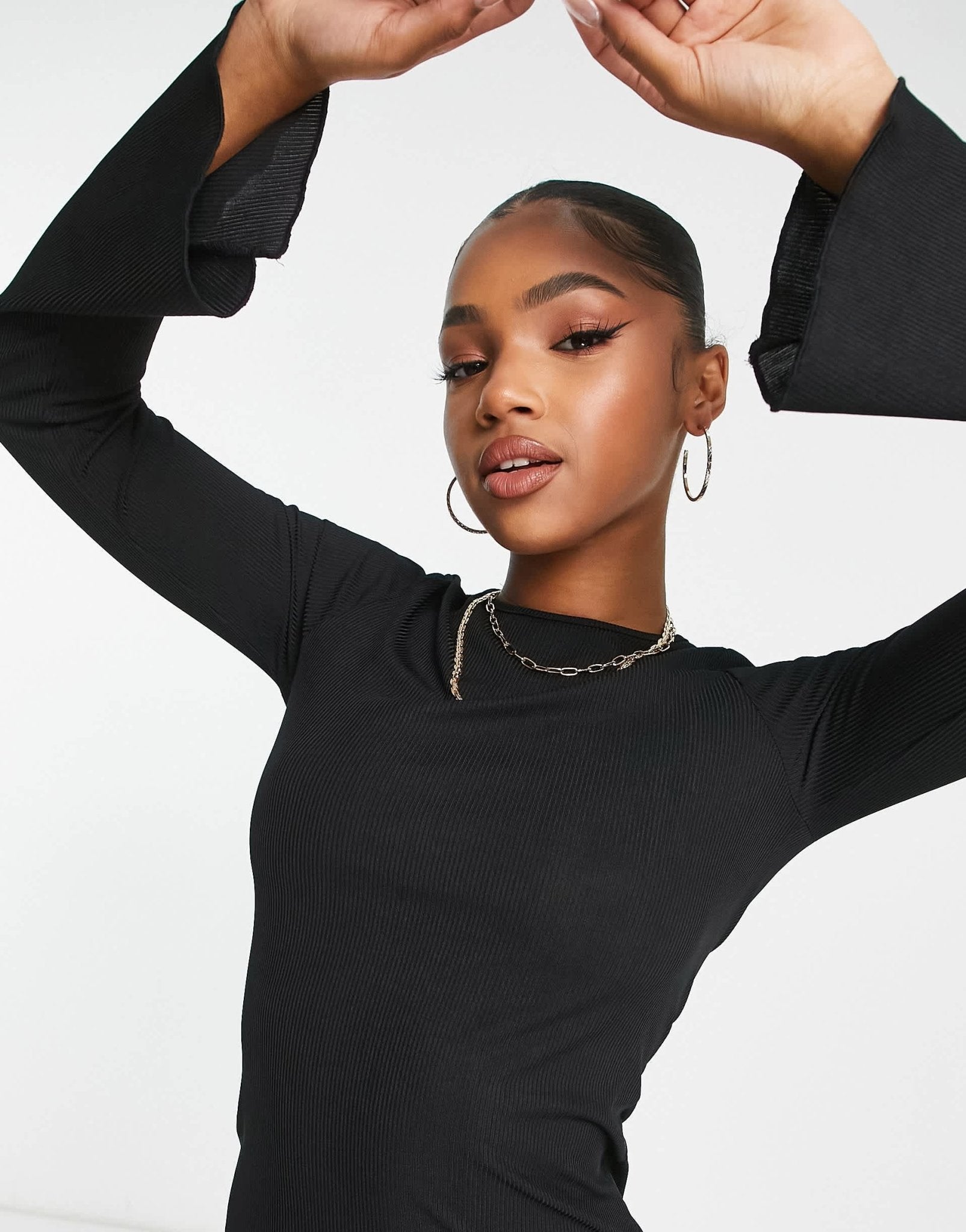 New Look lettuce edge flared sleeve ribbed midi dress in black - ASOS Sample Sale