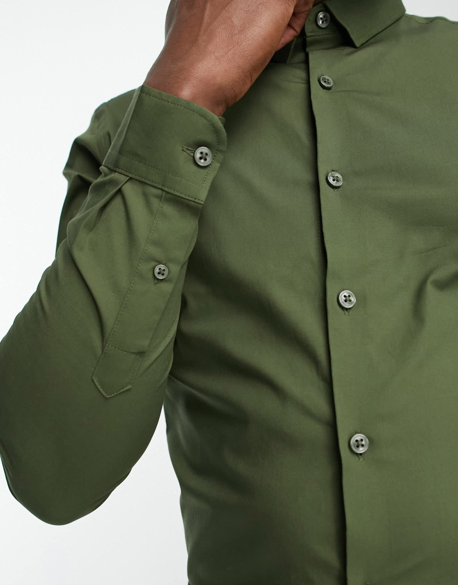 New Look long sleeve muscle fit poplin shirt in khaki - ASOS Sample Sale