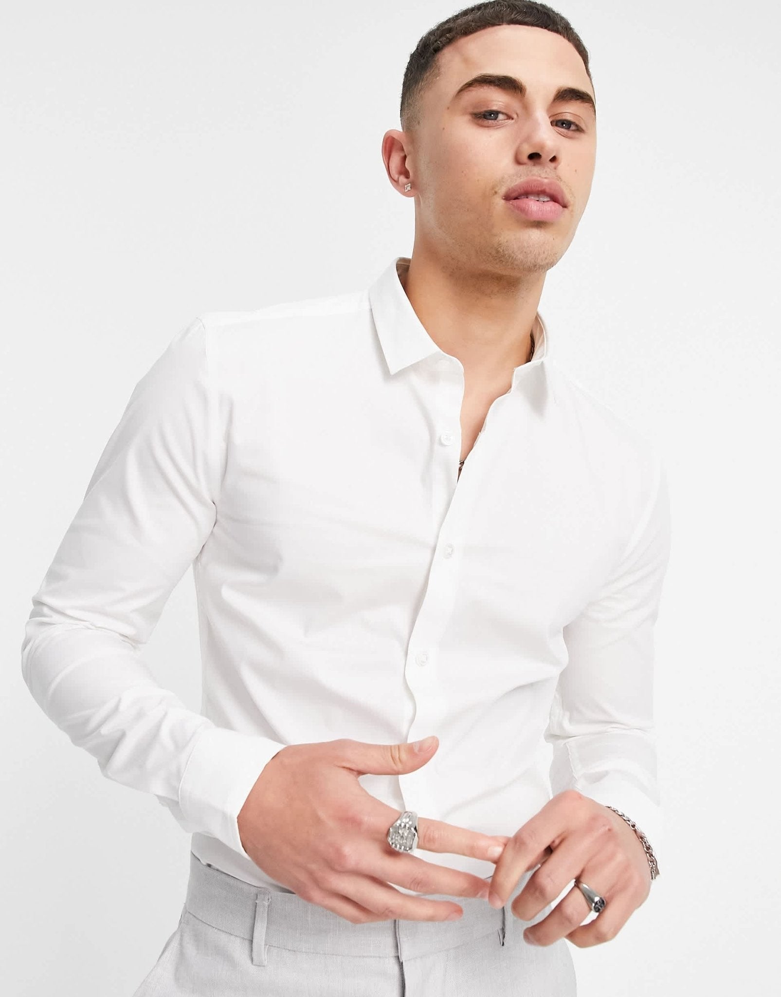 New Look long sleeve muscle fit poplin shirt in white - ASOS Sample Sale