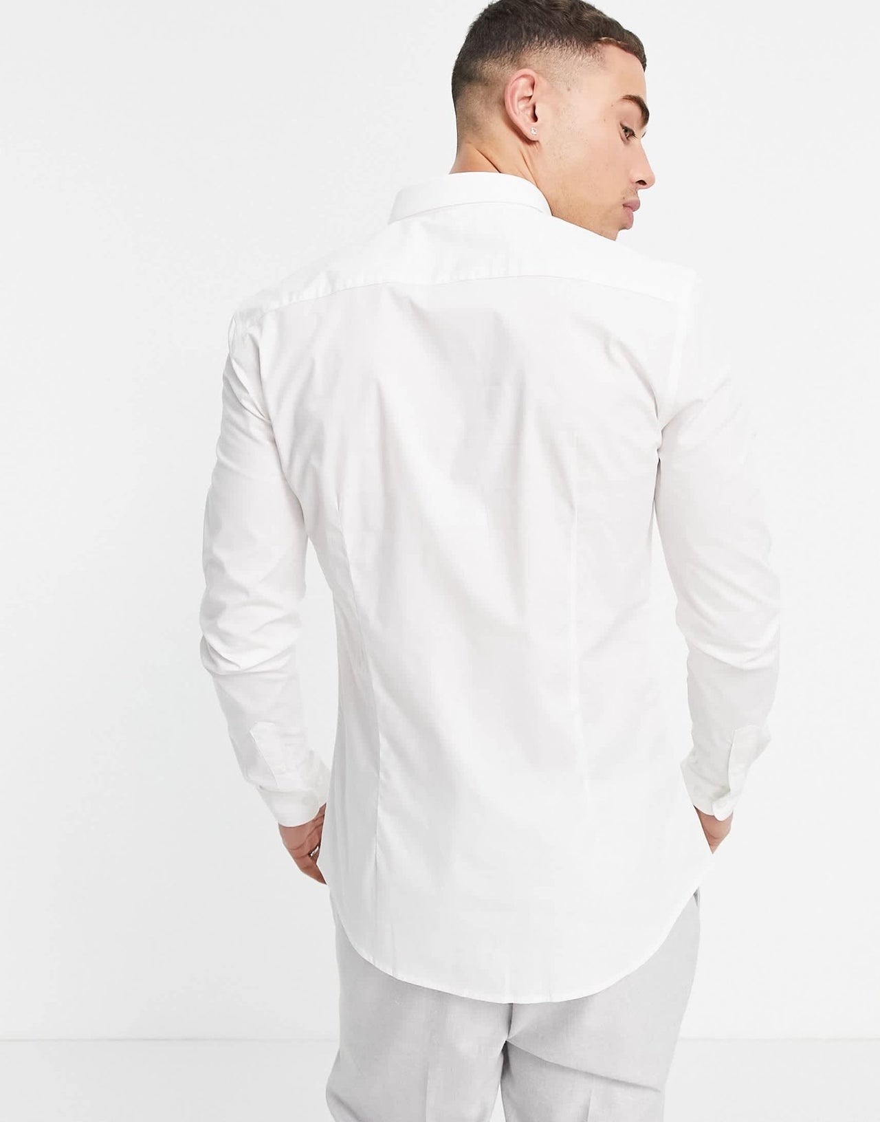 New Look long sleeve muscle fit poplin shirt in white - ASOS Sample Sale