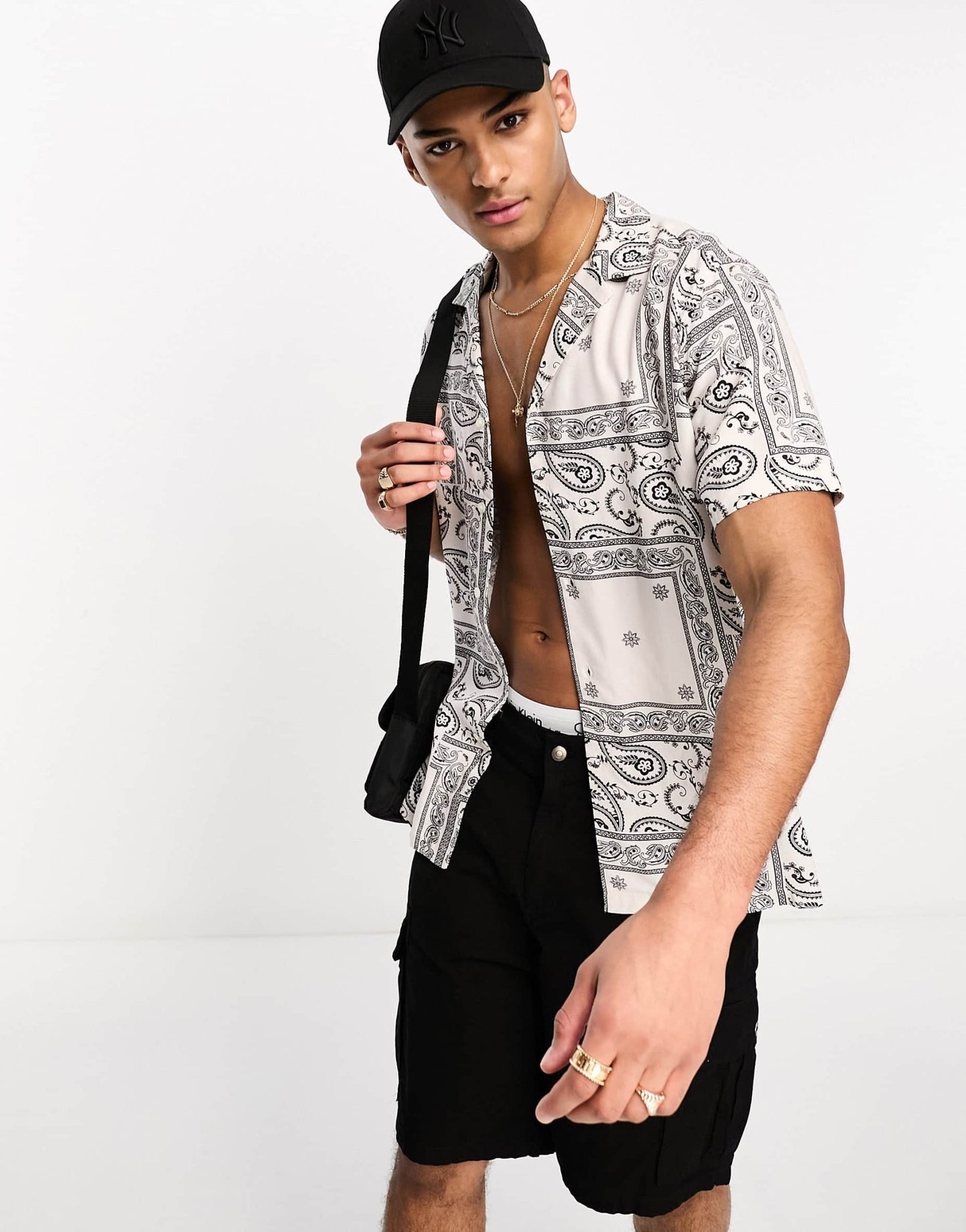 New Look paisley print revere shirt in black - ASOS Sample Sale