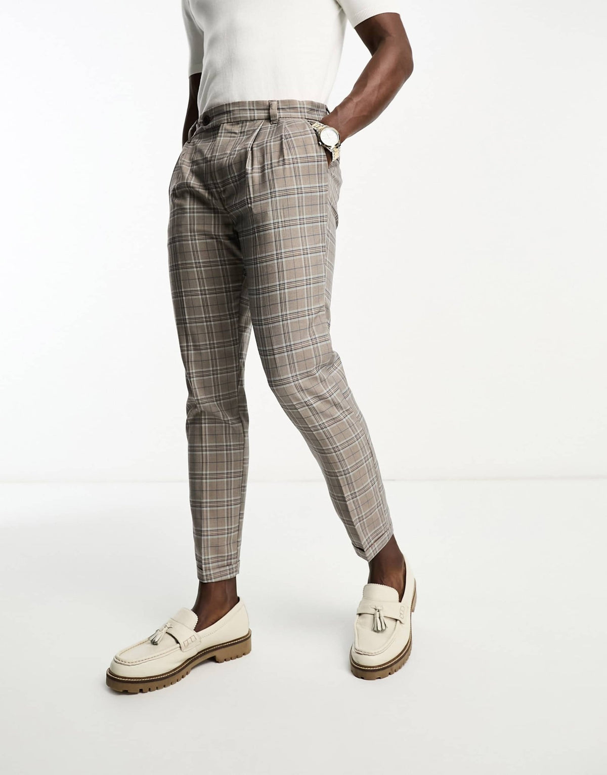 New Look pleat front smart tapered trousers in brown check - ASOS Sample Sale