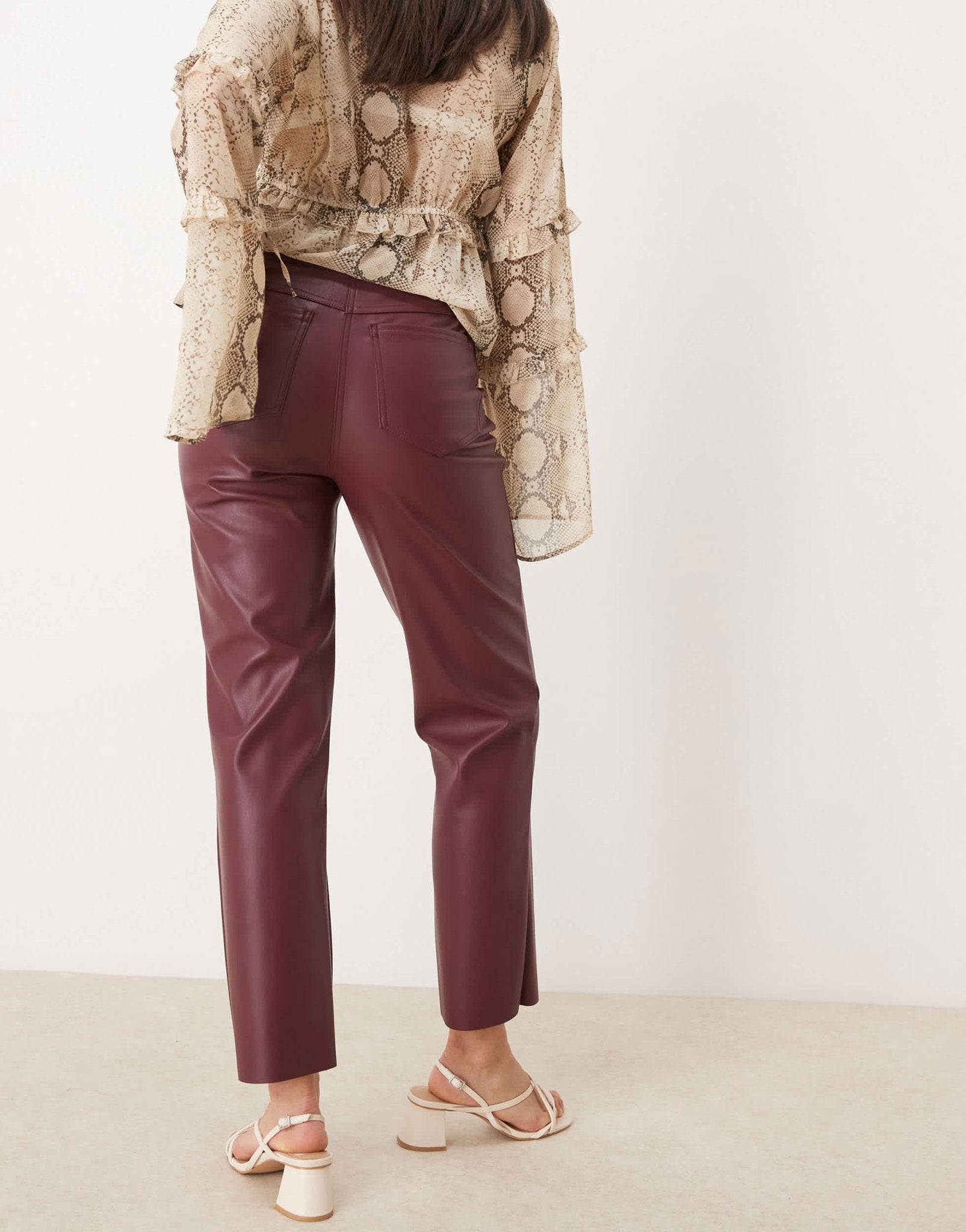 New Look PU straight leg trousers in burgundy - ASOS Sample Sale