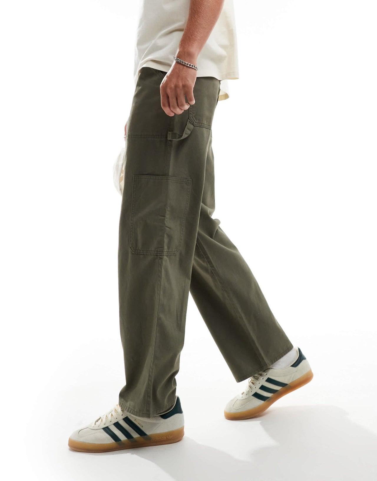 New Look relaxed carpenter trousers in dark khaki - ASOS Sample Sale