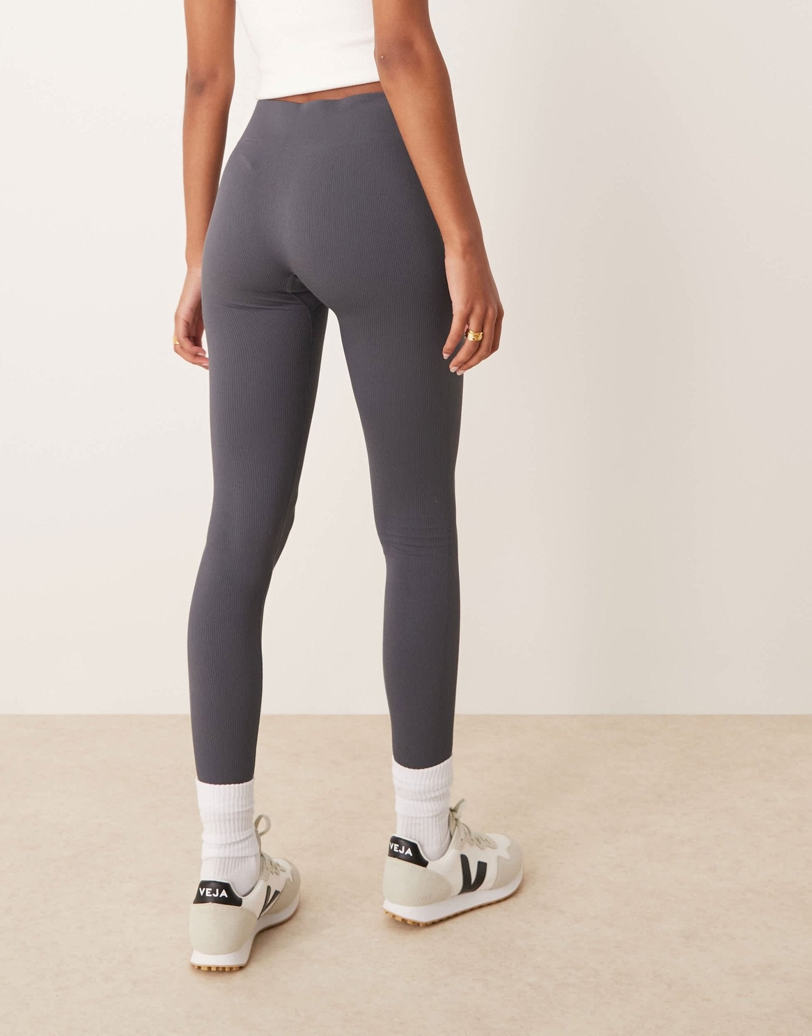 New Look seamless ribbed leggings in grey - ASOS Sample Sale