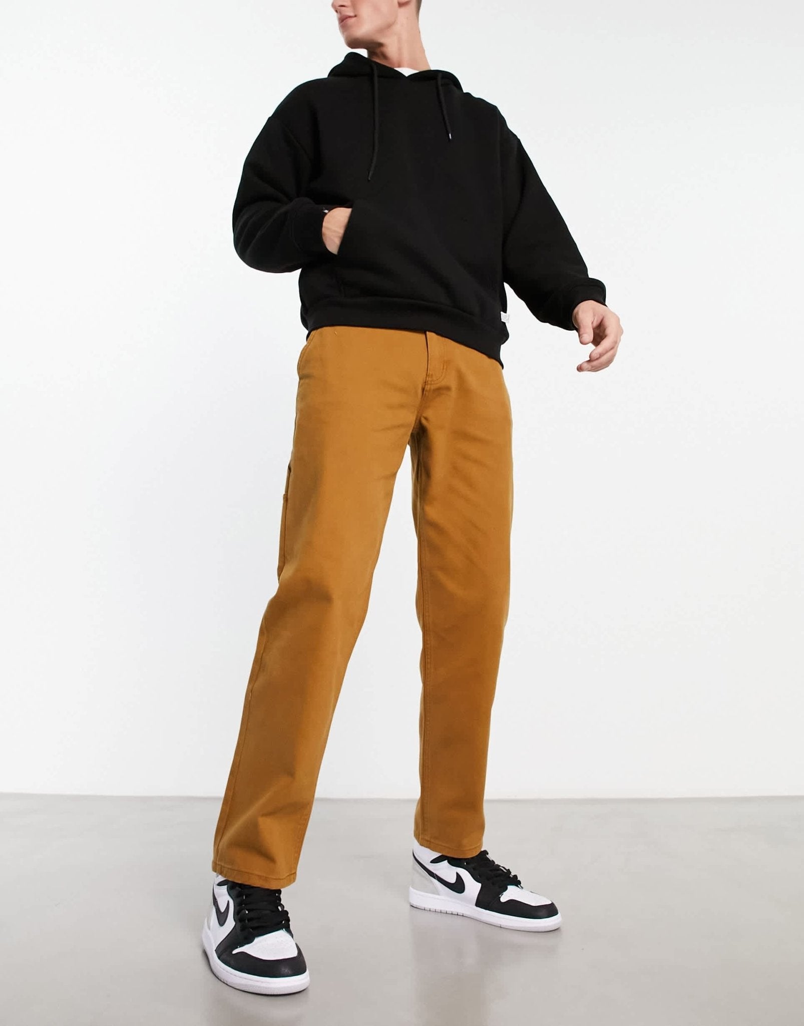 New Look straight fit carpenters trousers in brown - ASOS Sample Sale