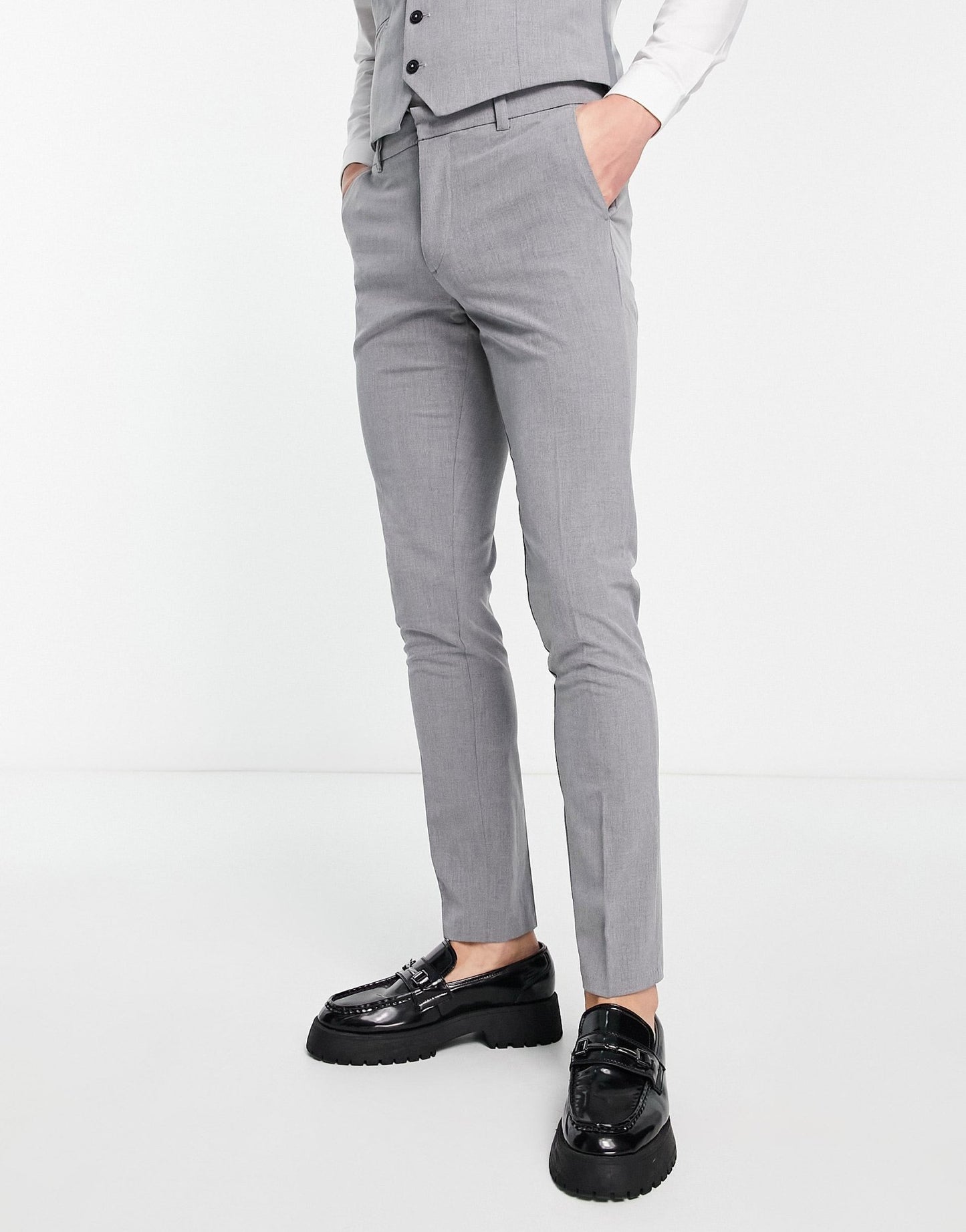 New Look super skinny suit trouser in grey - ASOS Sample Sale