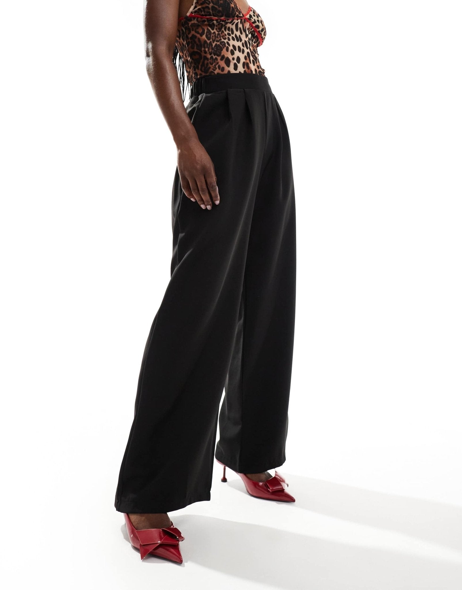 New Look wide leg pull on trousers in black - ASOS Sample Sale