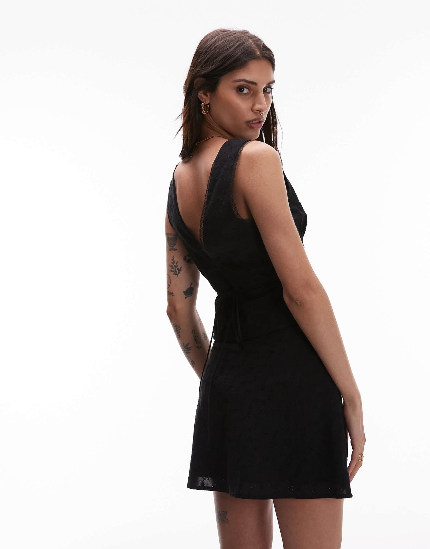 Nia celia fitted top in black - ASOS Sample Sale