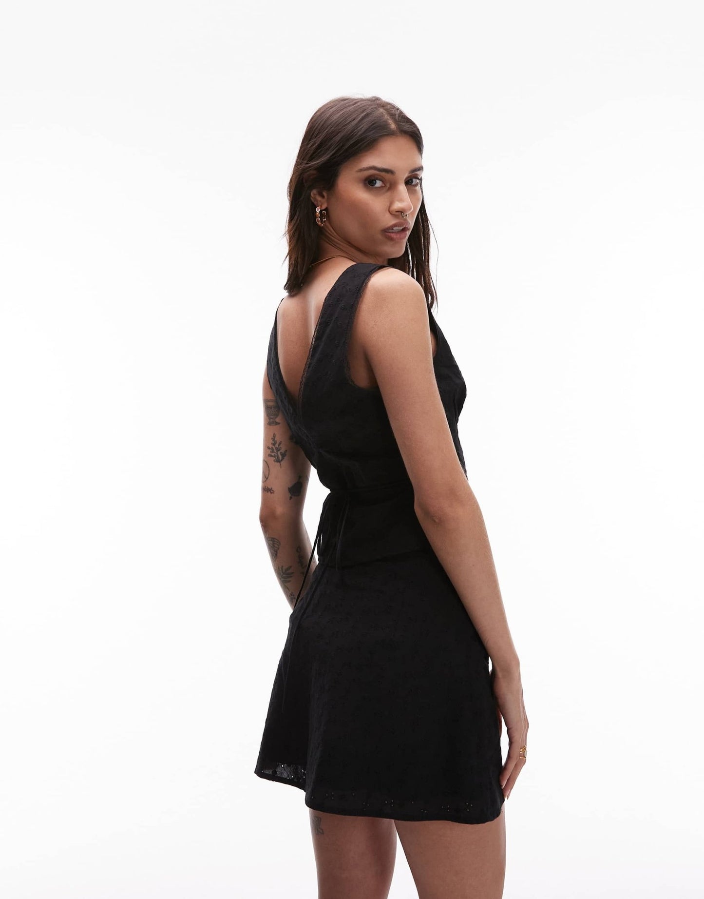 Nia eva fitted plemet mini skirt in black - ASOS Sample Sale
