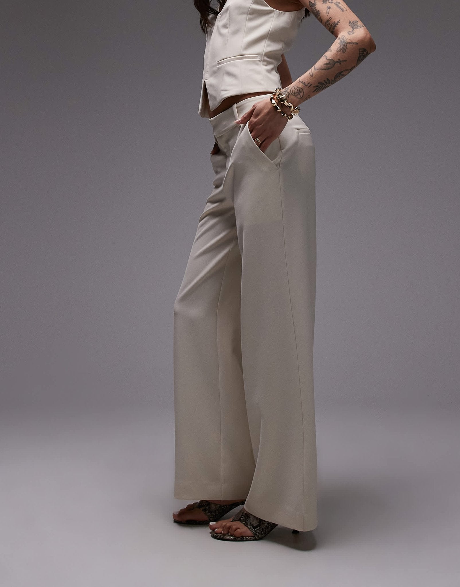 Nia sage linen wide leg trousers in birch - ASOS Sample Sale