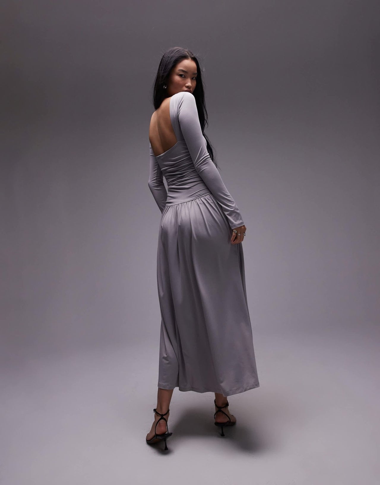 Nia sera slinky long sleeve ruched midaxi dress in french grey - ASOS Sample Sale