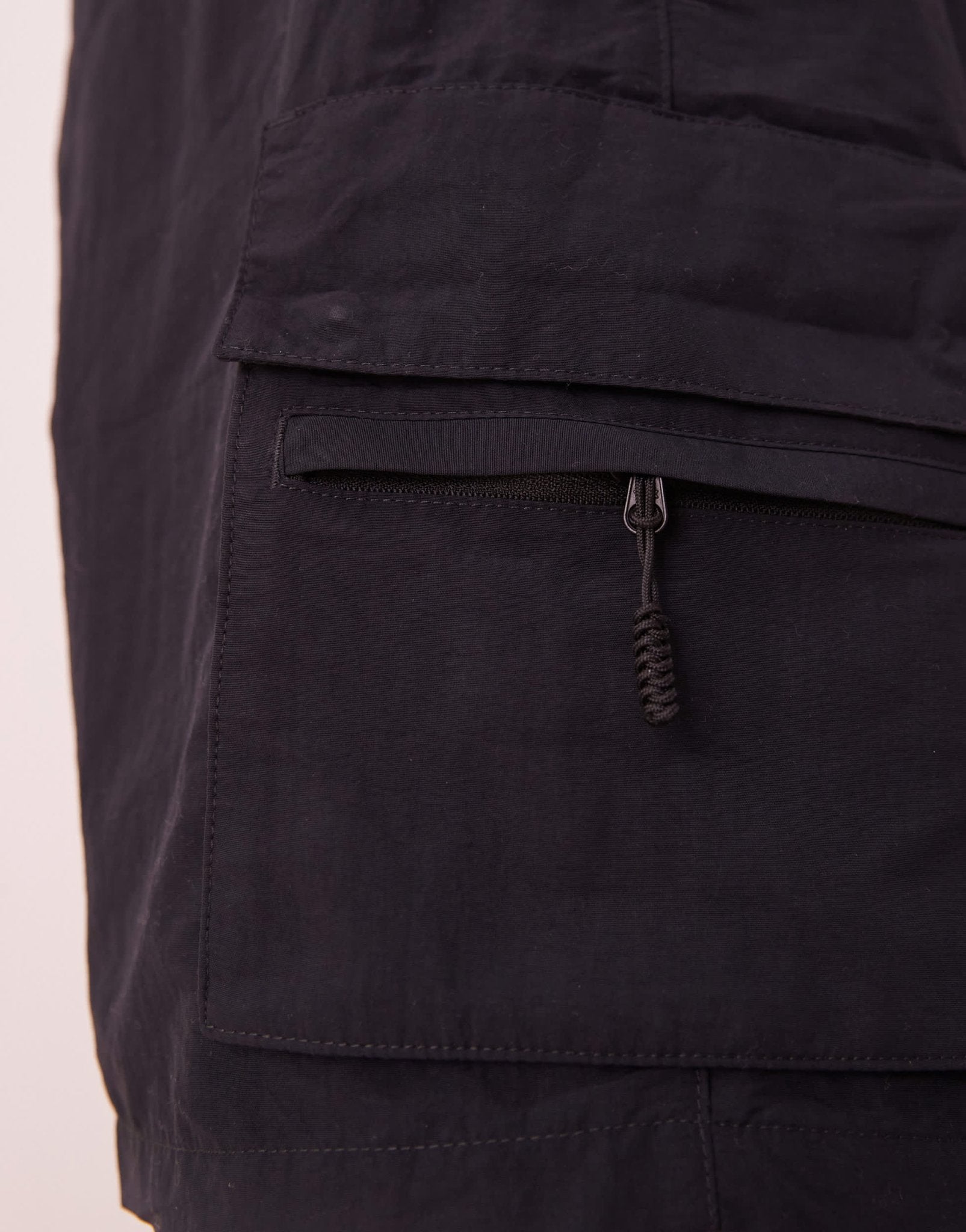 Nike 7 inch Volley multi pocket swim shorts in black - ASOS Sample Sale
