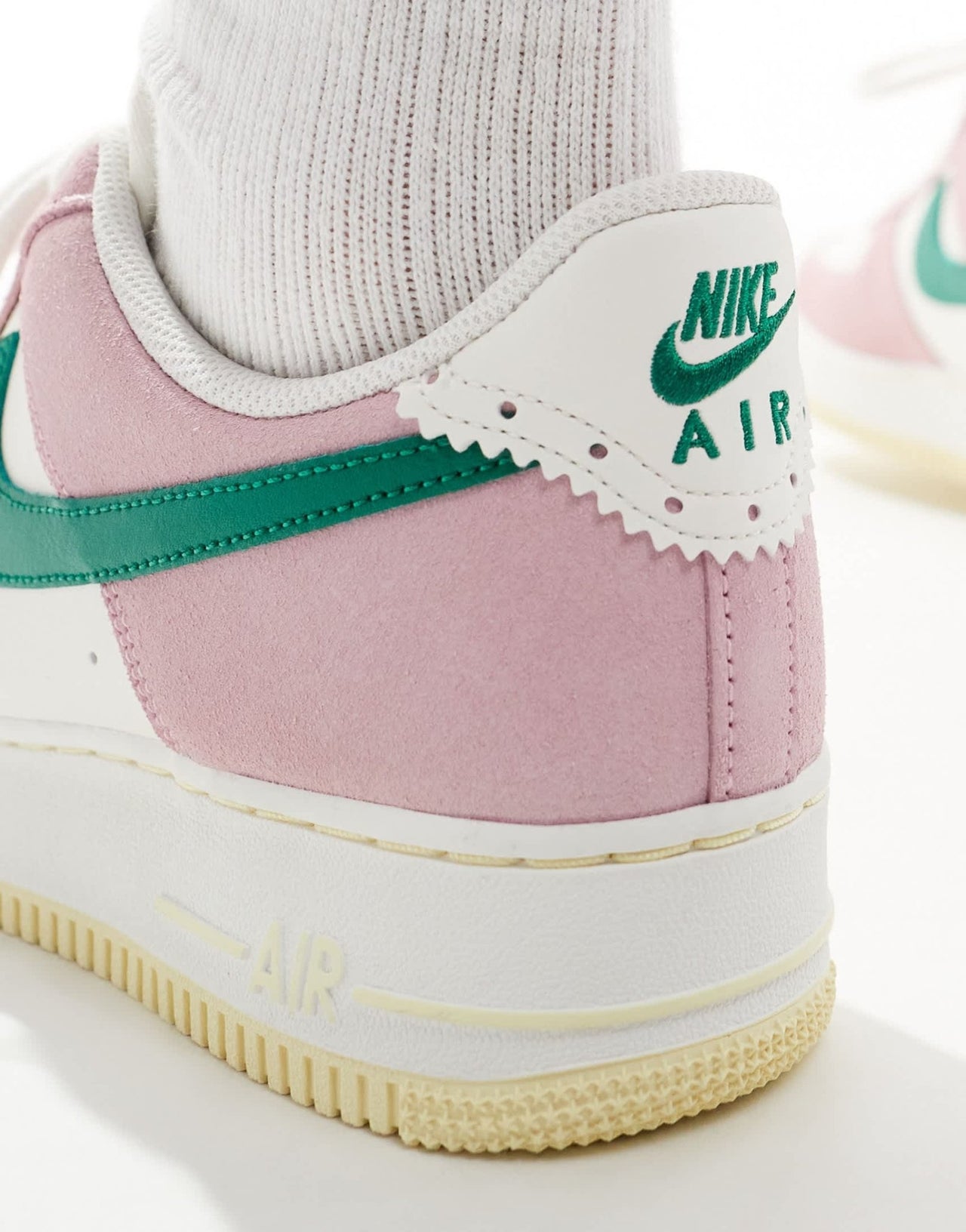 Nike Air Force 1 '07 trainers in pink, white and green - ASOS Sample Sale