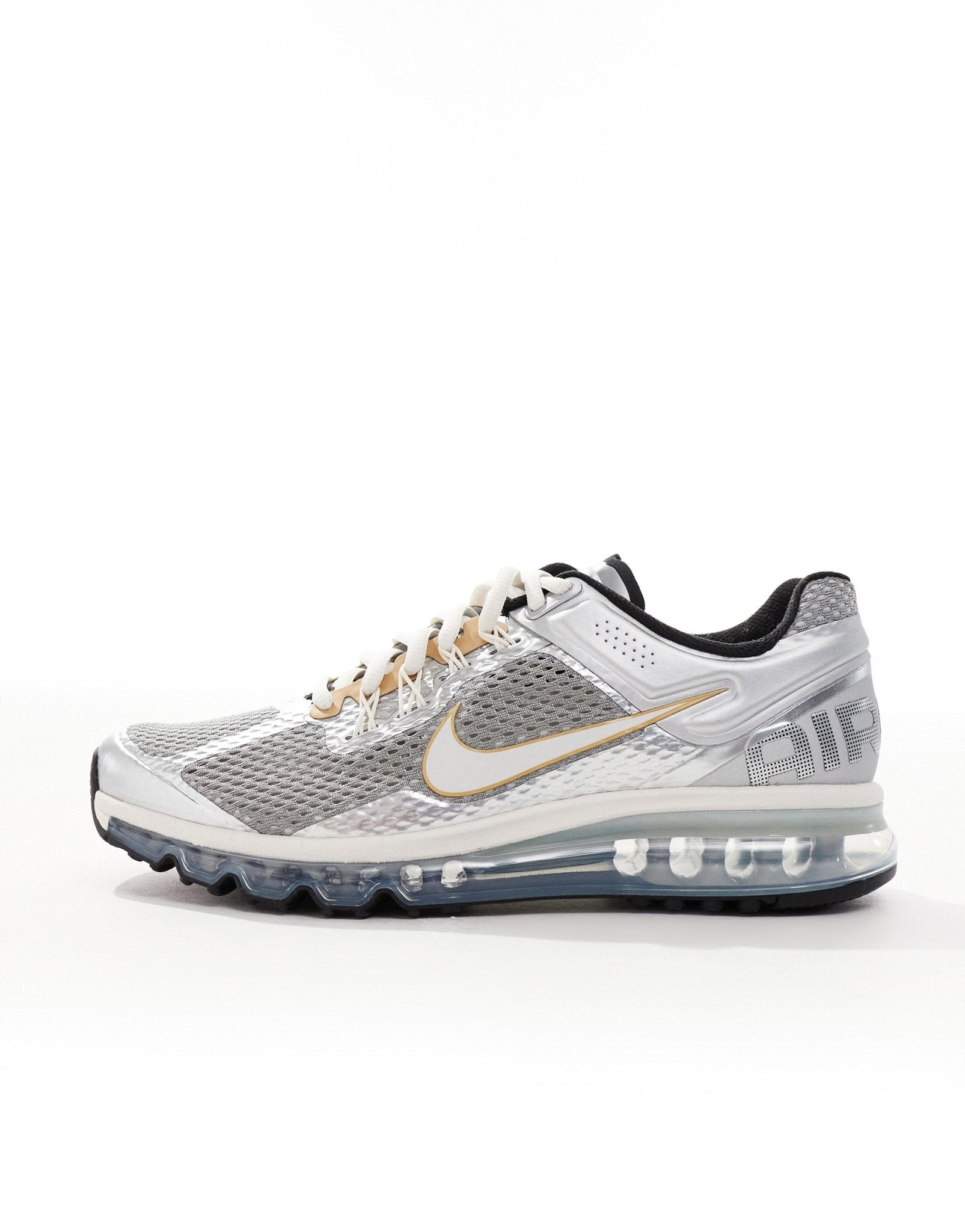 Nike Air Max 2013 trainers in silver - ASOS Sample Sale