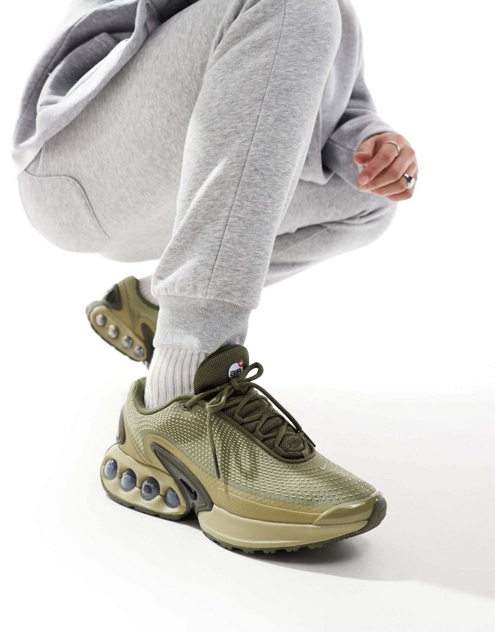 Nike Air Max DN trainers in khaki - ASOS Sample Sale