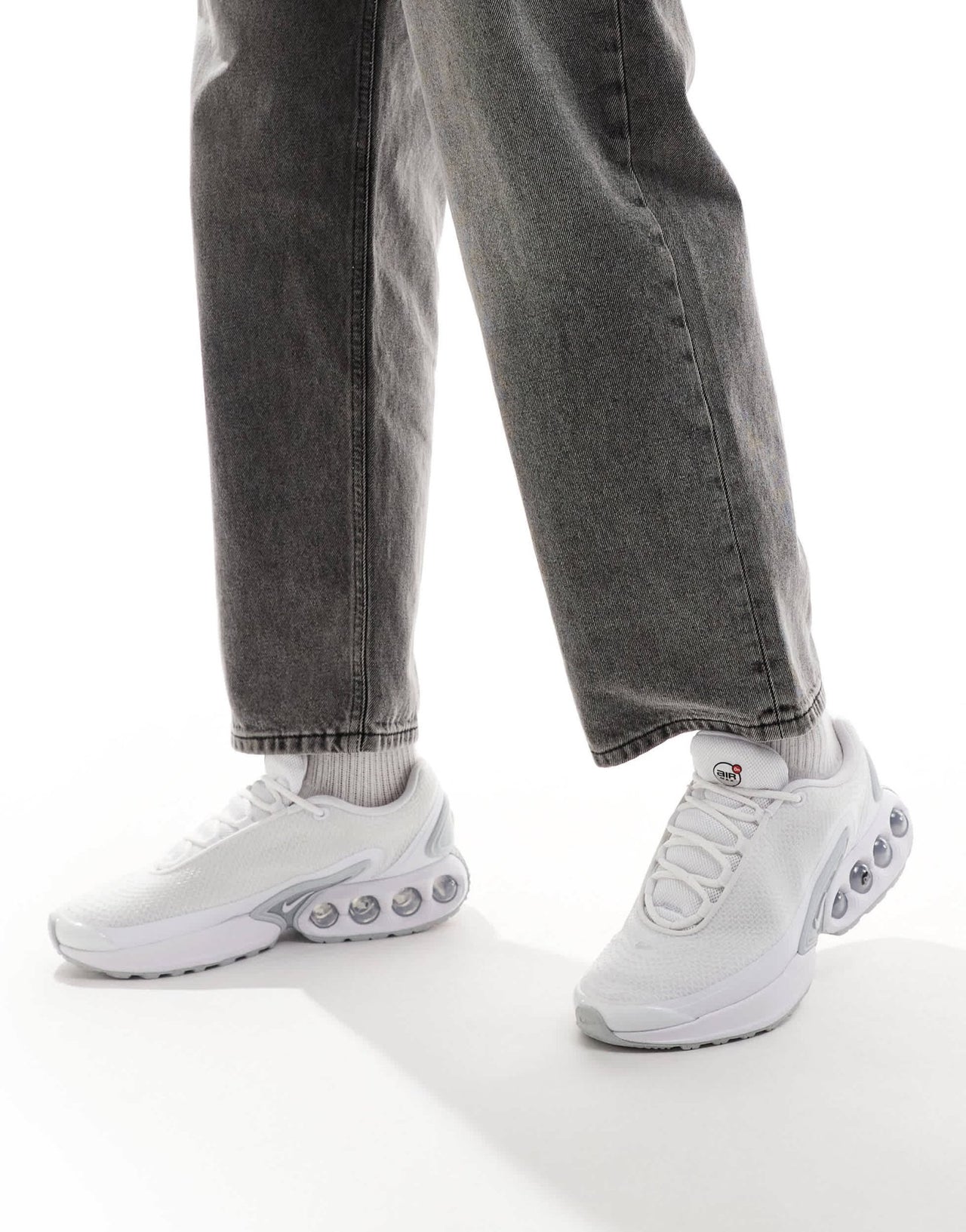 Nike Air Max DN trainers in white and metallic silver - ASOS Sample Sale