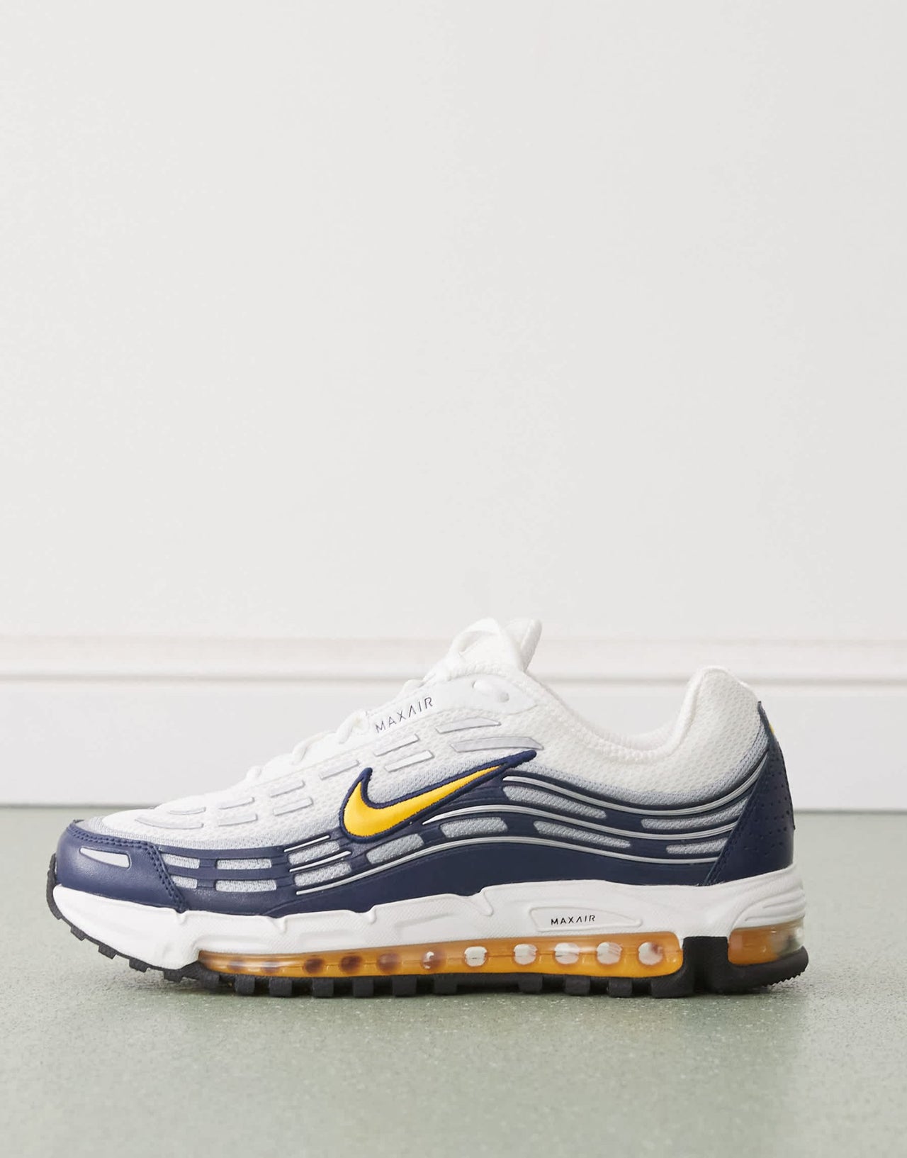 Nike Air Max TL 2.5 trainers in white and navy - ASOS Sample Sale