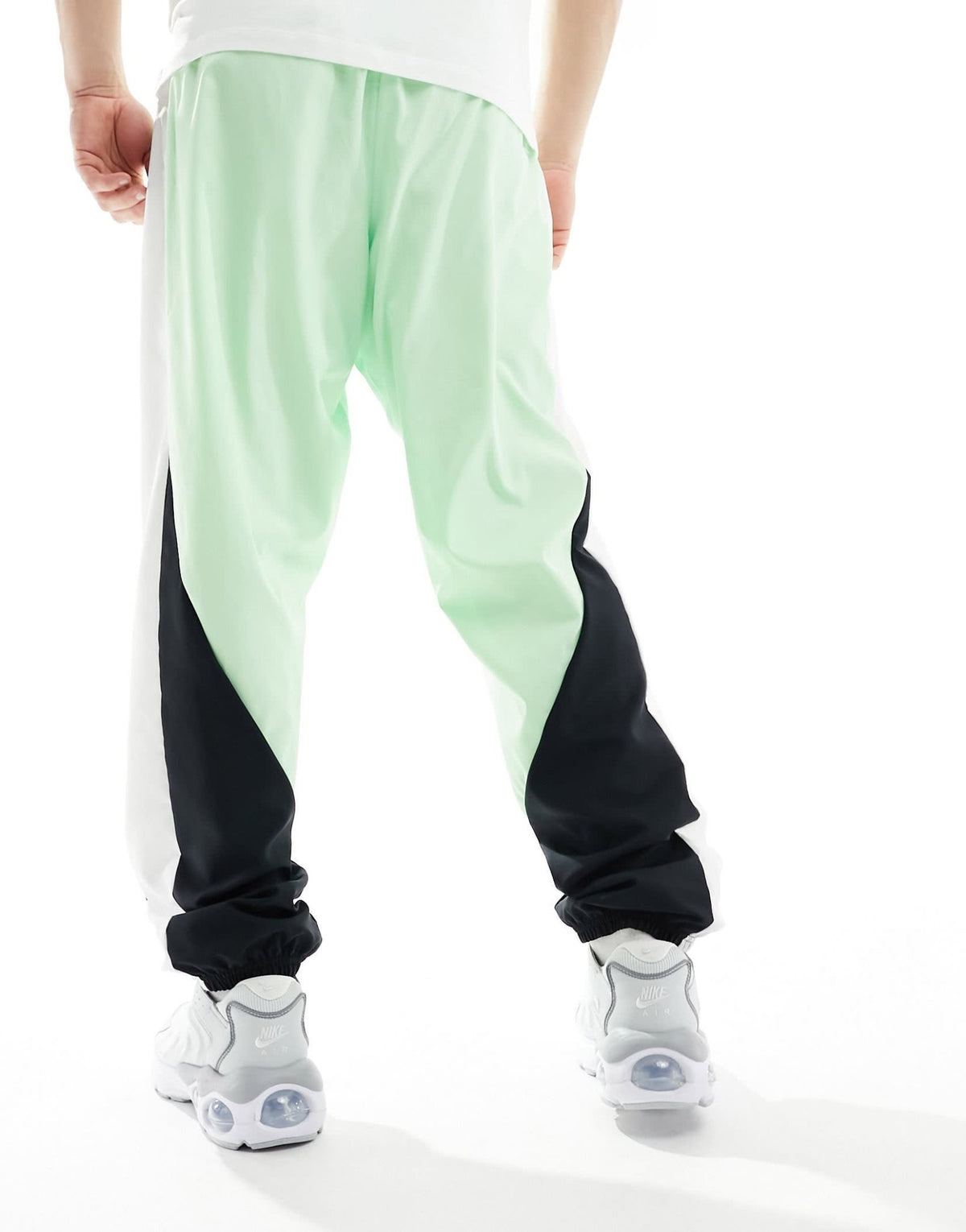 Nike Basketball Starting 5 woven trousers in green - ASOS Sample Sale