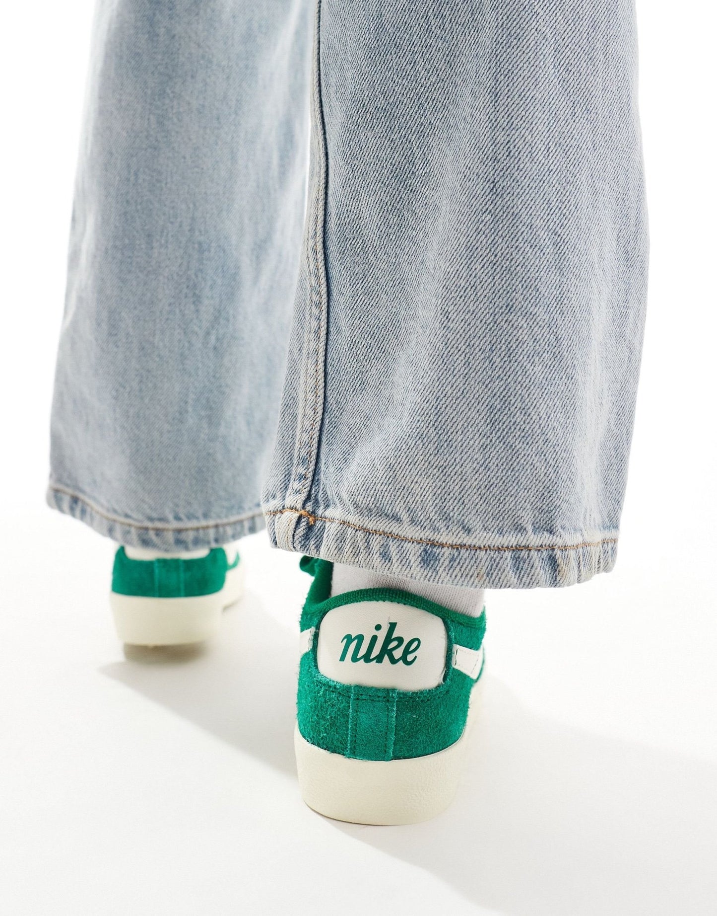 Nike Blazer Low 77 trainer in green - ASOS Sample Sale