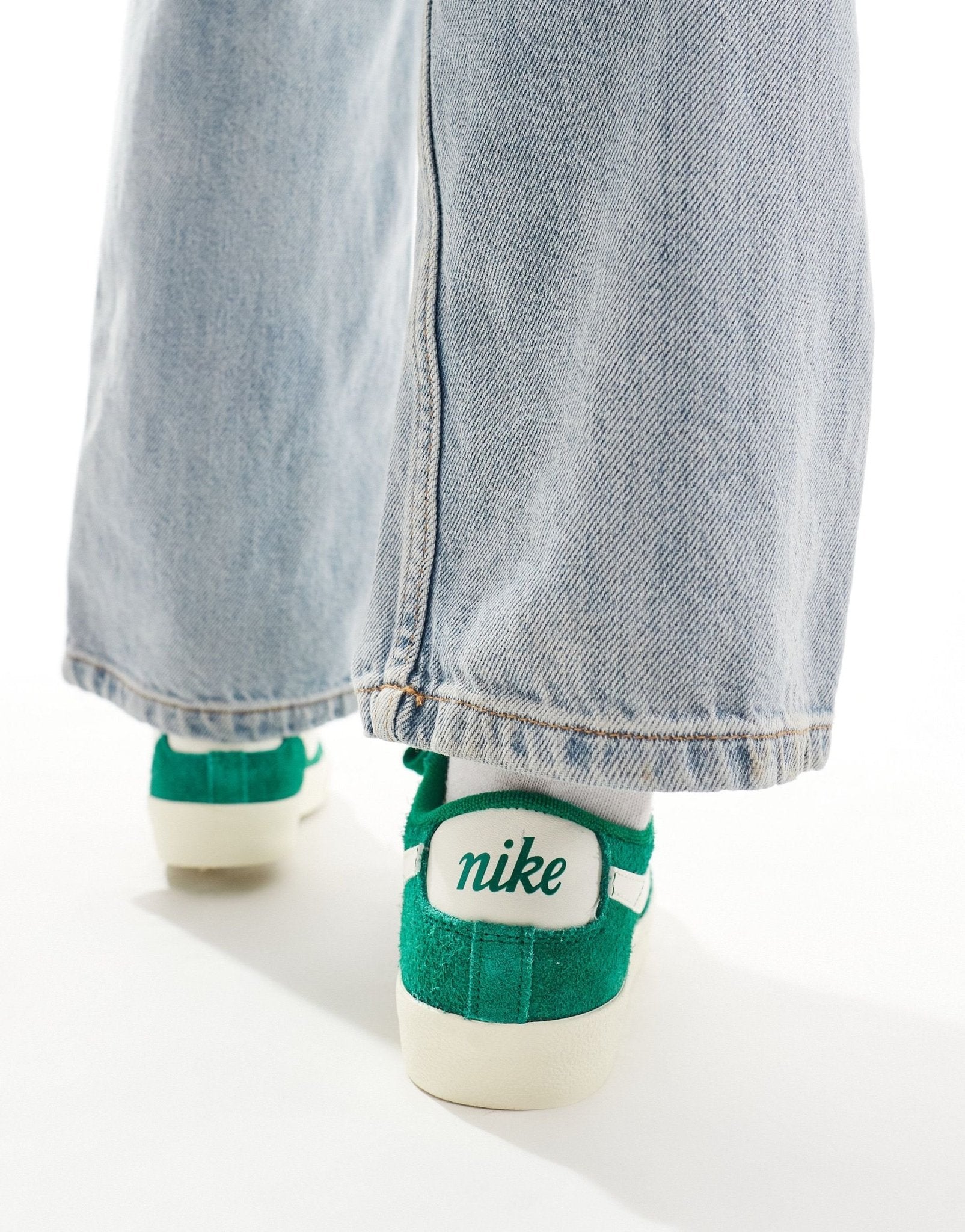 Nike Blazer Low 77 trainer in green - ASOS Sample Sale