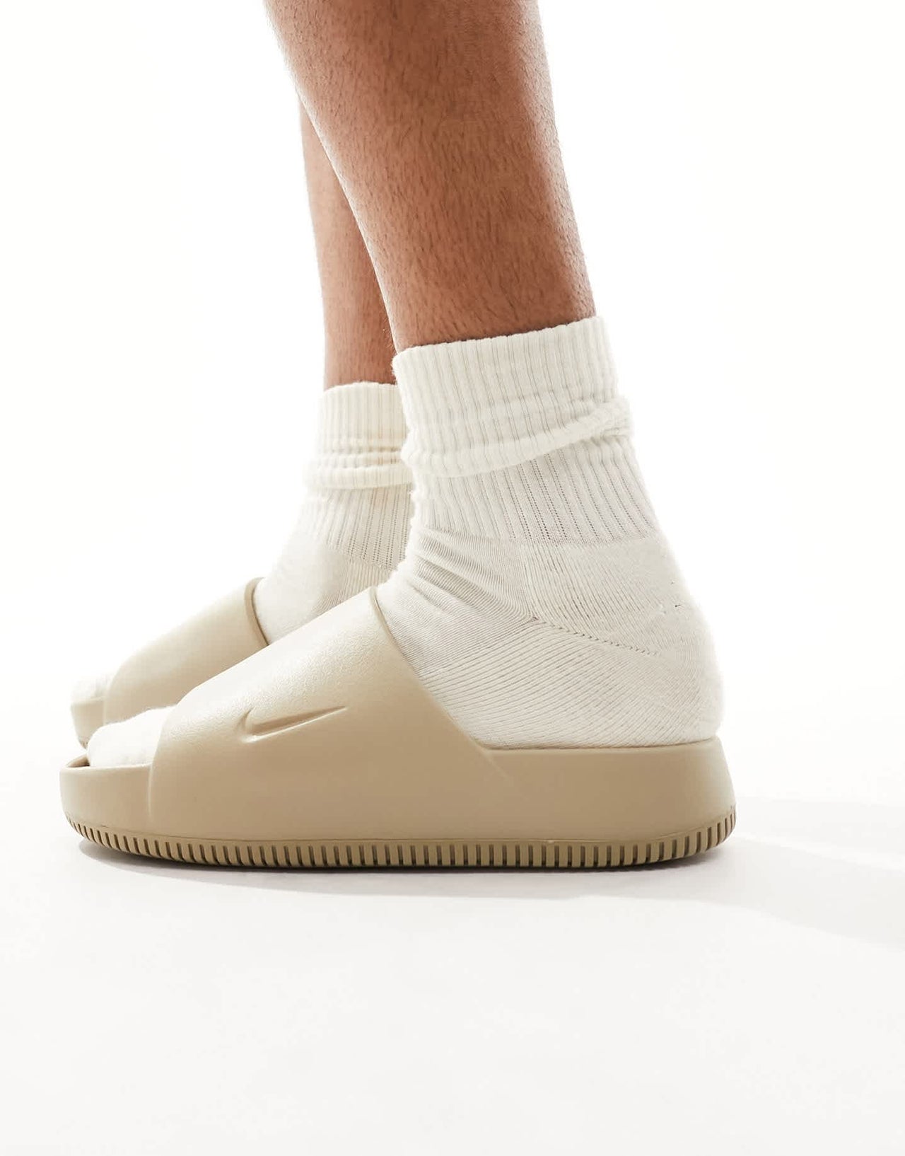 Nike Calm sliders in beige - ASOS Sample Sale