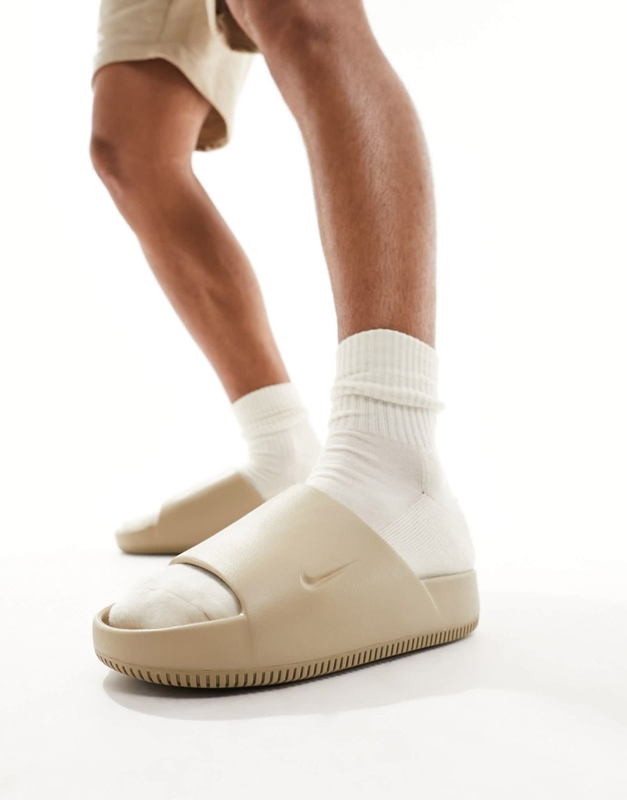 Nike Calm sliders in beige - ASOS Sample Sale