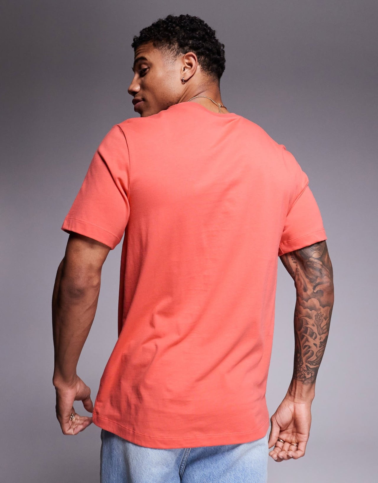 Nike Club t-shirt in orange - ASOS Sample Sale