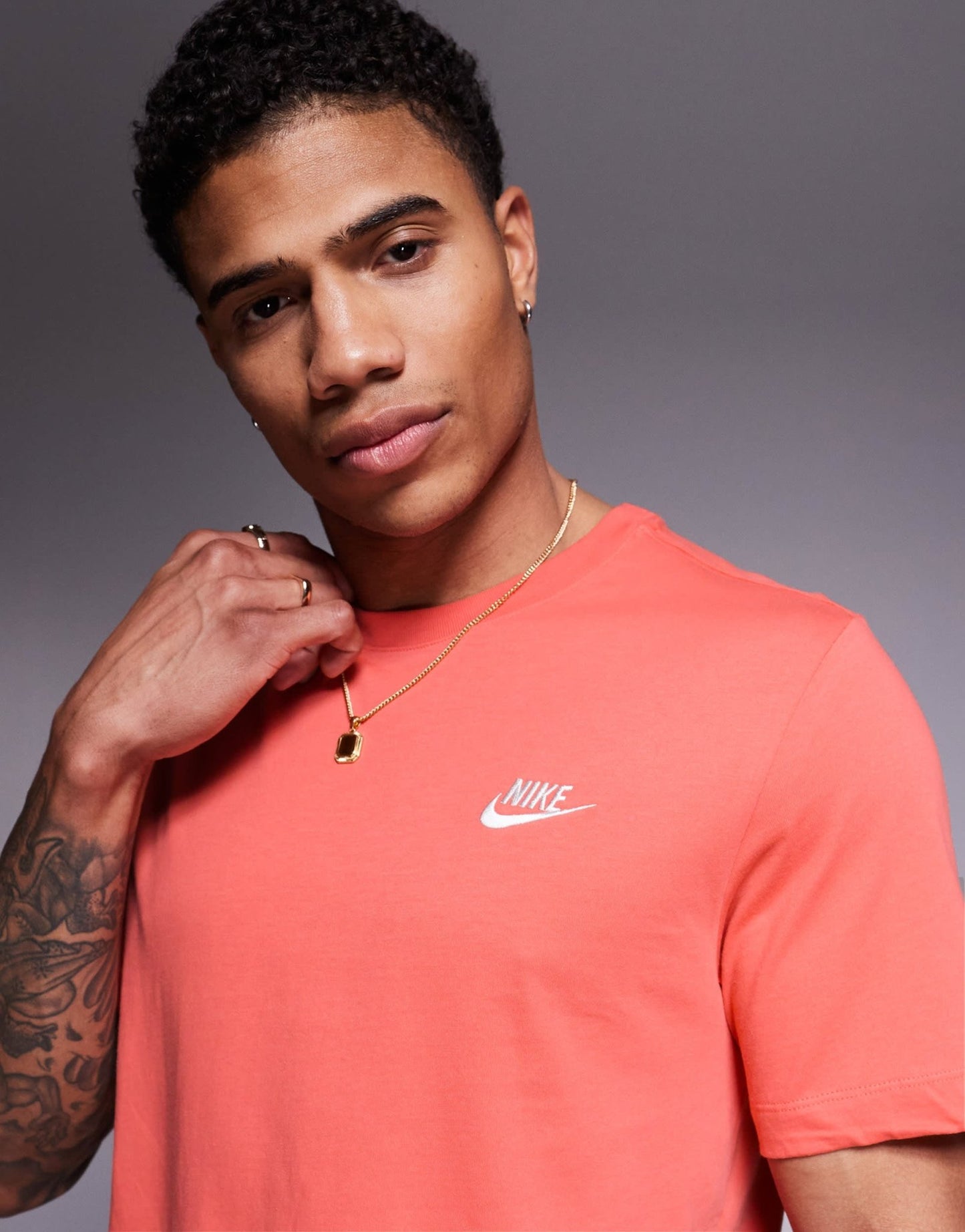 Nike Club t-shirt in orange - ASOS Sample Sale