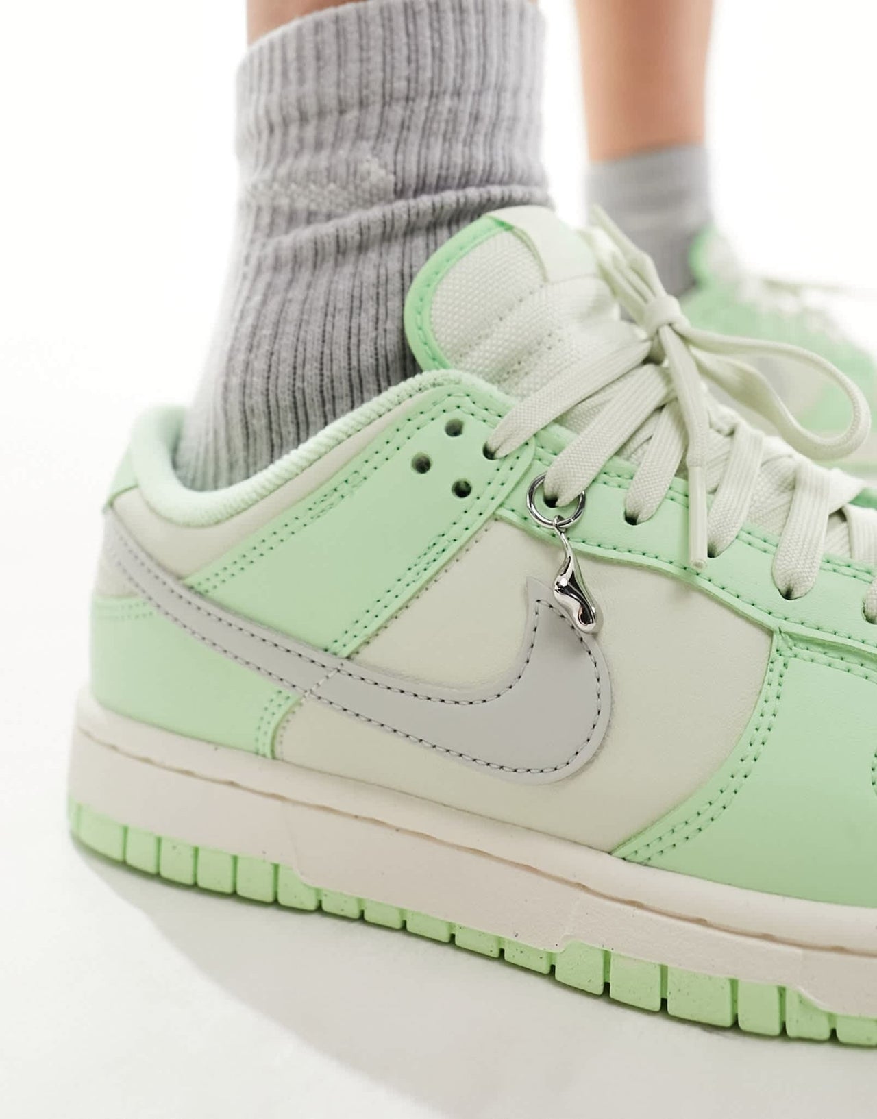 Nike Dunk Low NN premium trainers in green and beige - ASOS Sample Sale
