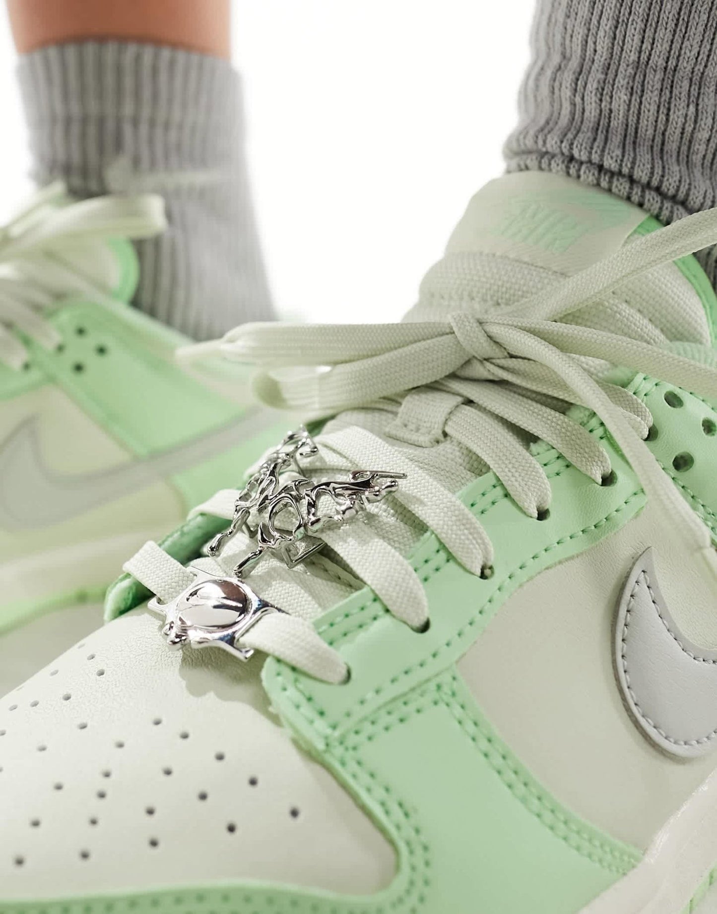 Nike Dunk Low NN premium trainers in green and beige - ASOS Sample Sale
