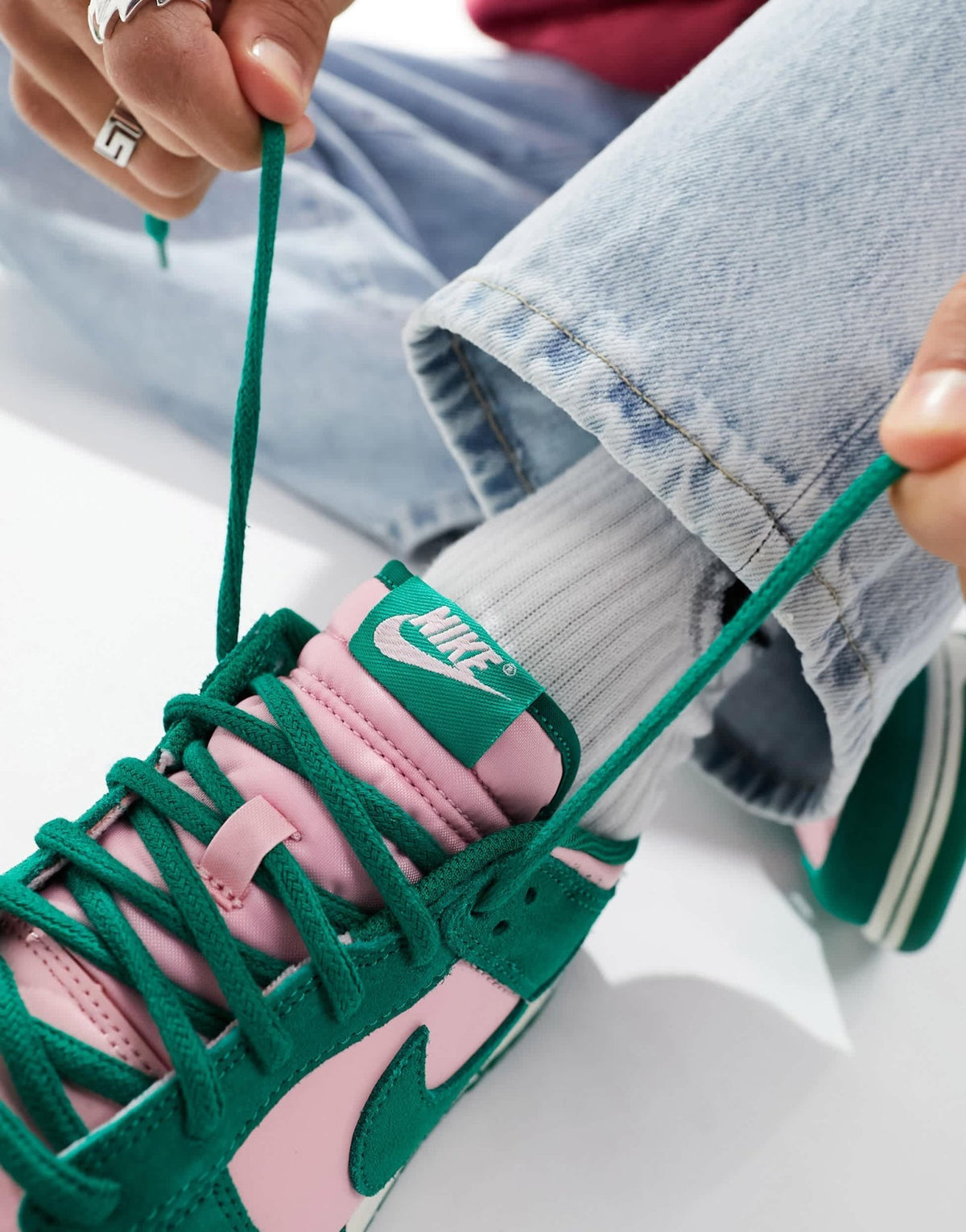 Nike Dunk Low Retro trainers in green and pink - ASOS Sample Sale