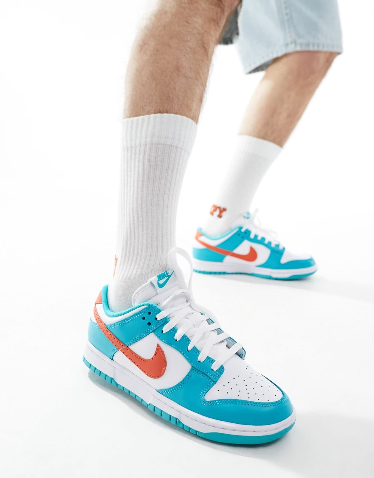 Nike Dunk Low Retro trainers in white and blue - ASOS Sample Sale