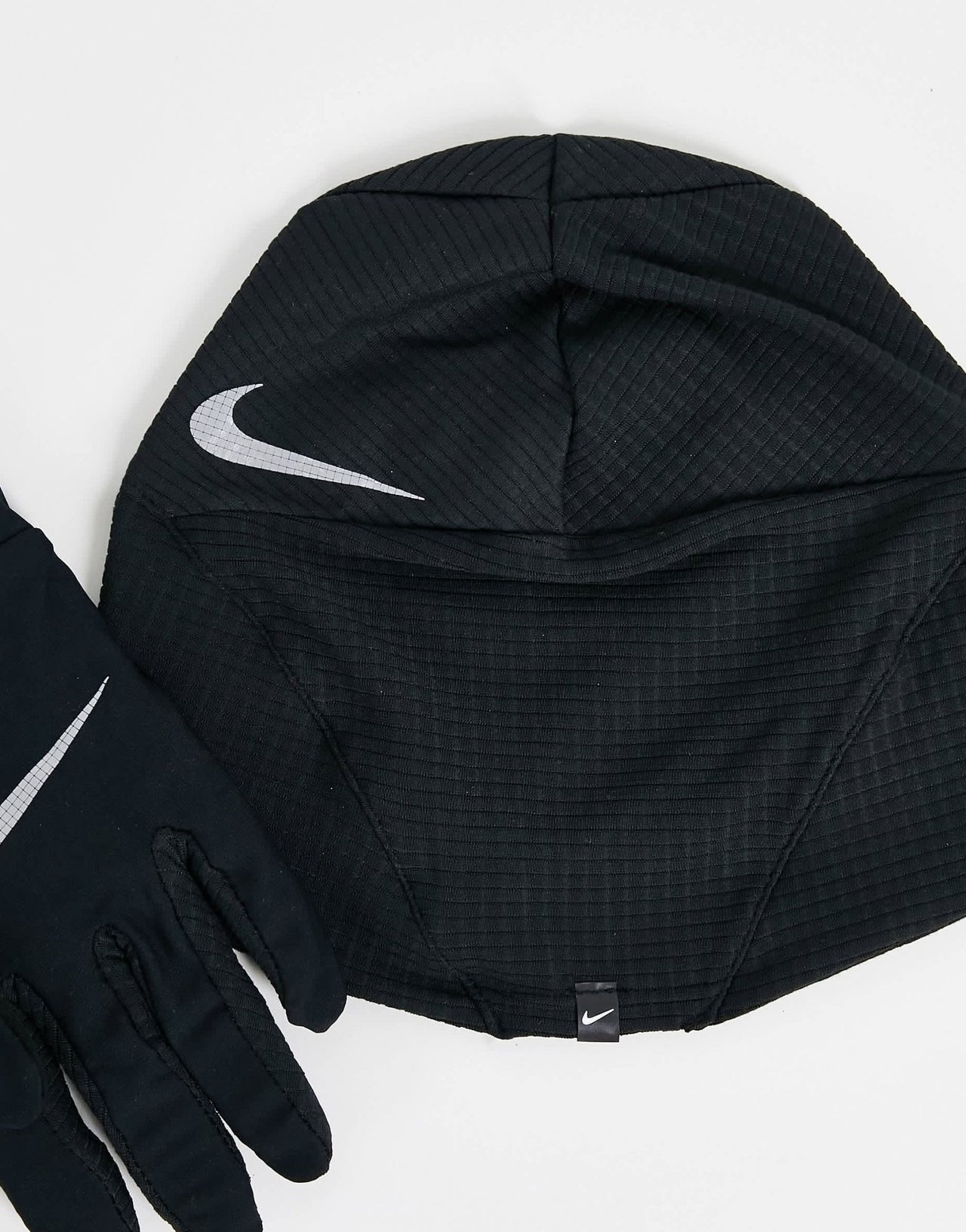 Nike Essential hat and glove set hat and gloves set in black - ASOS Sample Sale