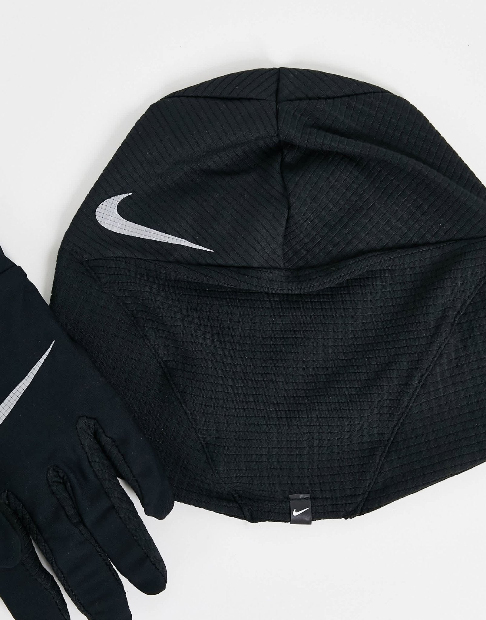 Nike Essential hat and glove set hat and gloves set in black - ASOS Sample Sale