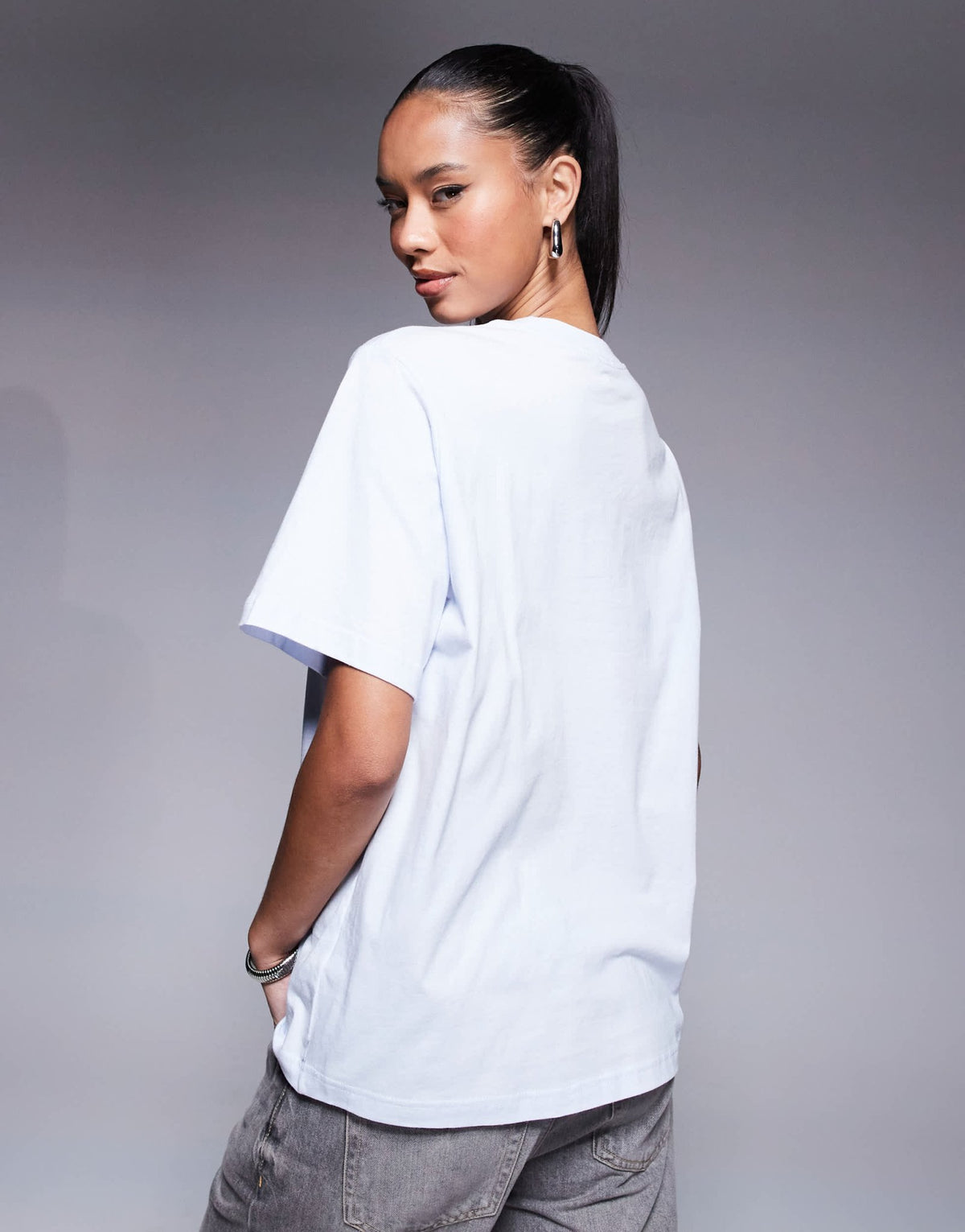 Nike Essential oversized t-shirt in light blue - ASOS Sample Sale