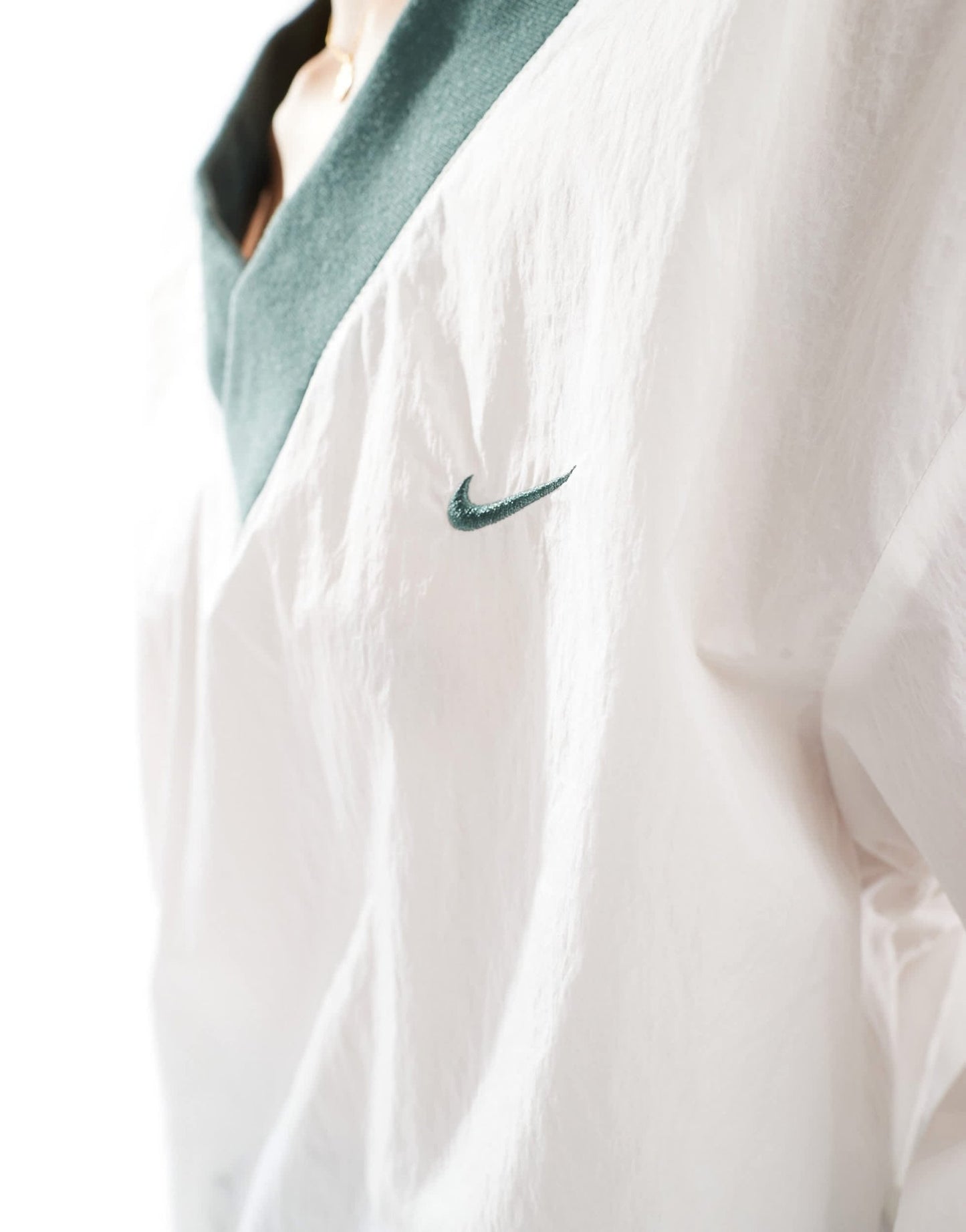 Nike Essential woven v-neck sweatshirt in off white and green - ASOS Sample Sale