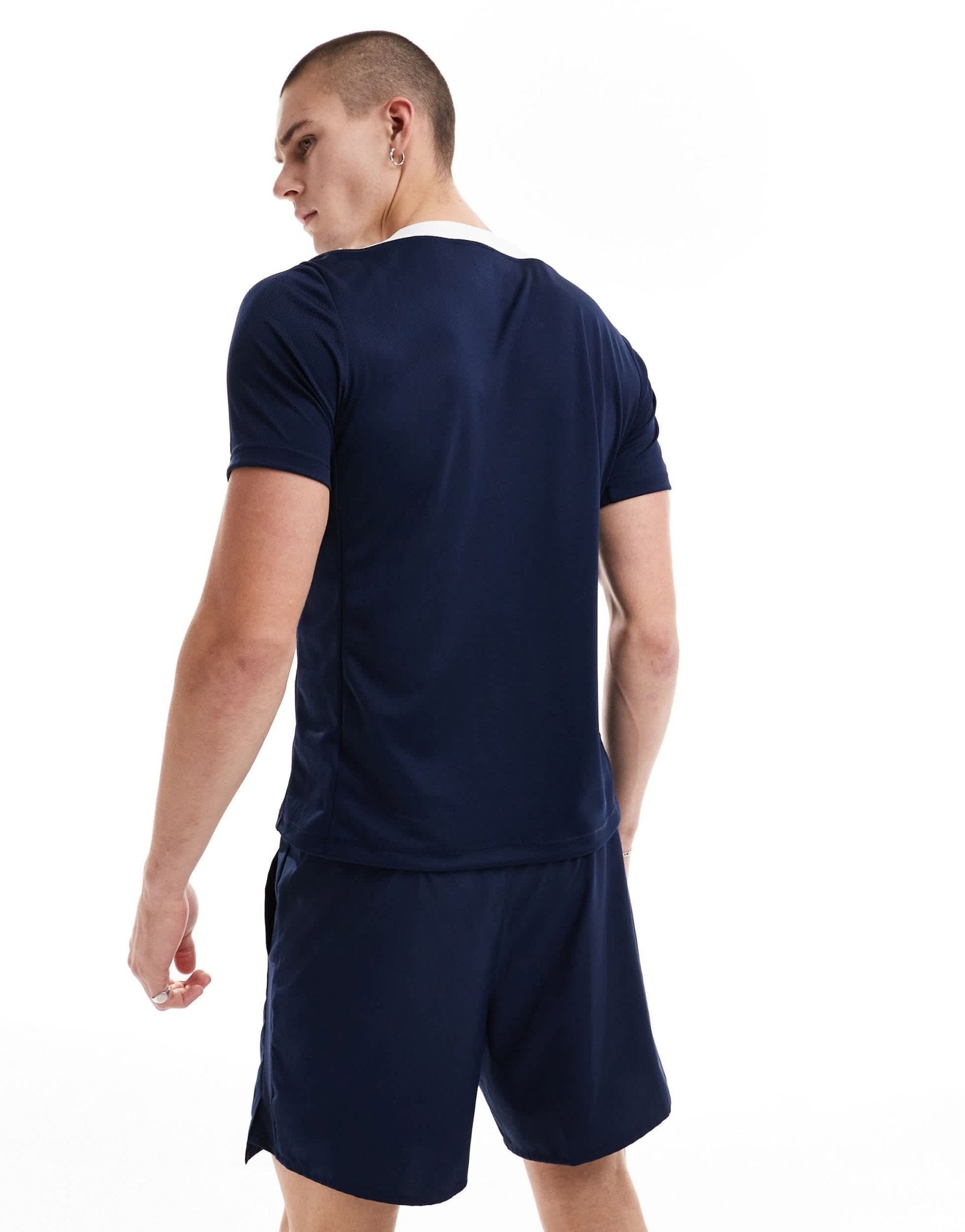 Nike Football Strike t-shirt in navy - ASOS Sample Sale