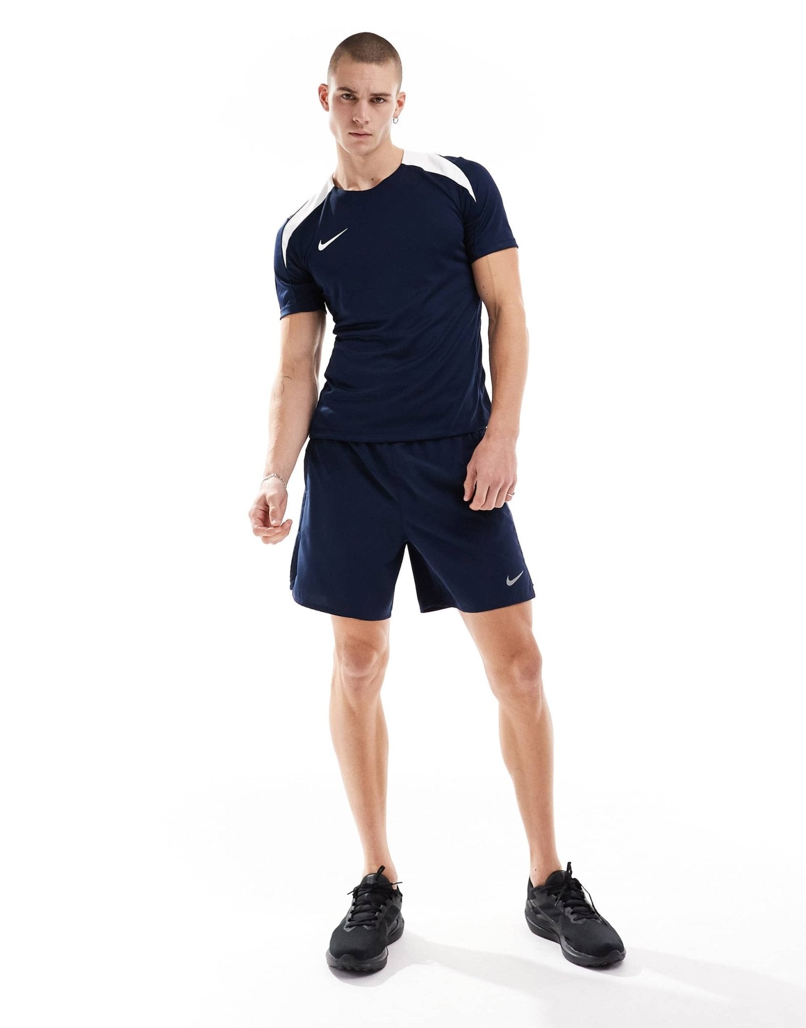 Nike Football Strike t-shirt in navy - ASOS Sample Sale