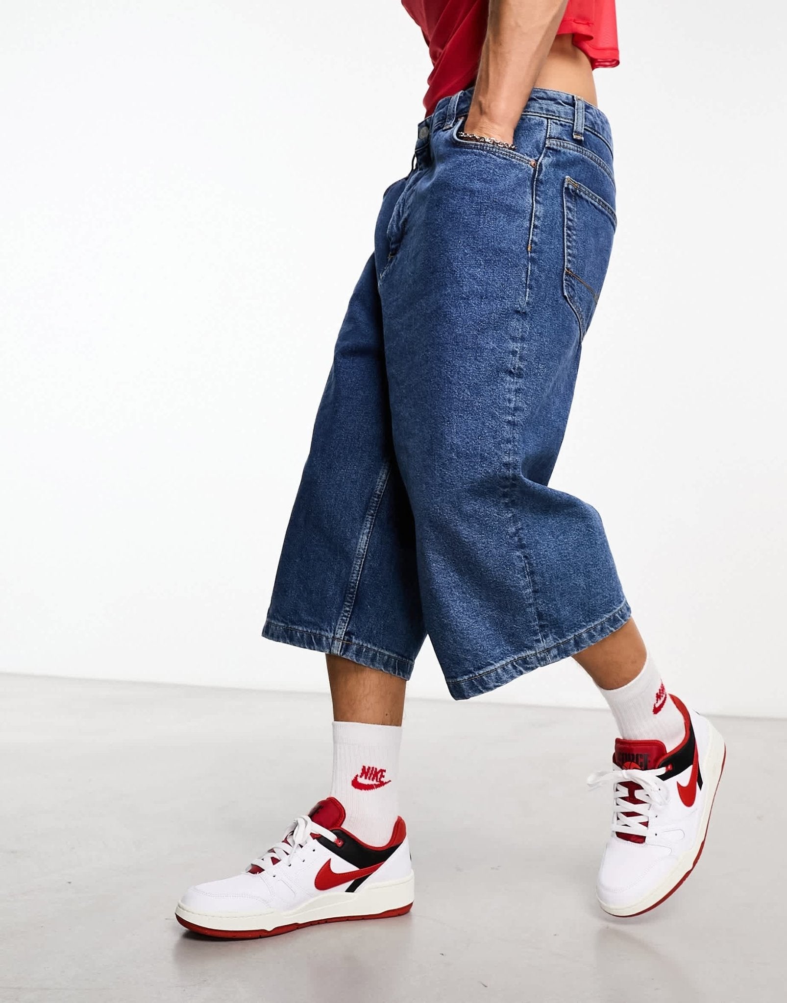 Nike Full Force Low trainers in red and white - ASOS Sample Sale