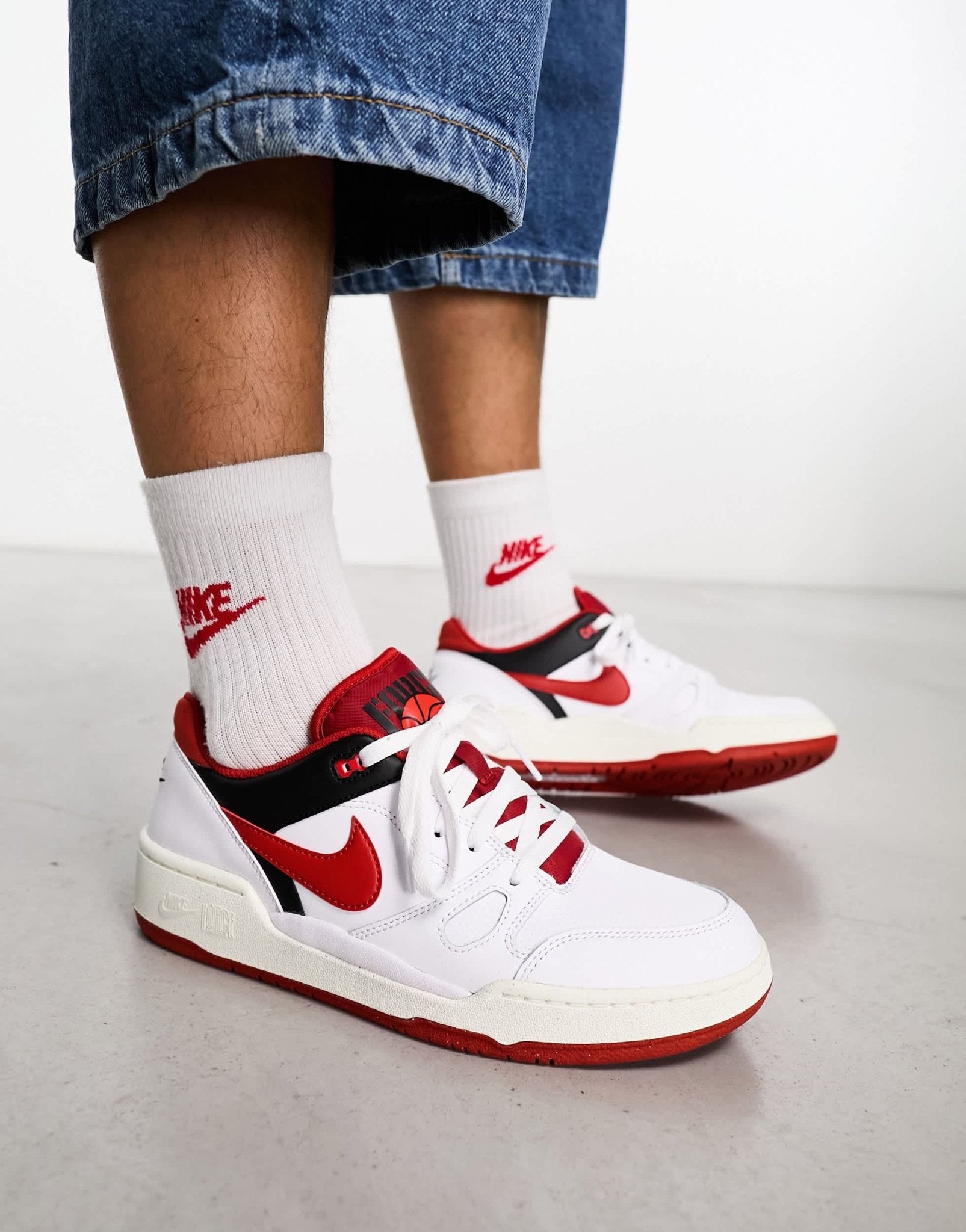 Nike Full Force Low trainers in red and white - ASOS Sample Sale