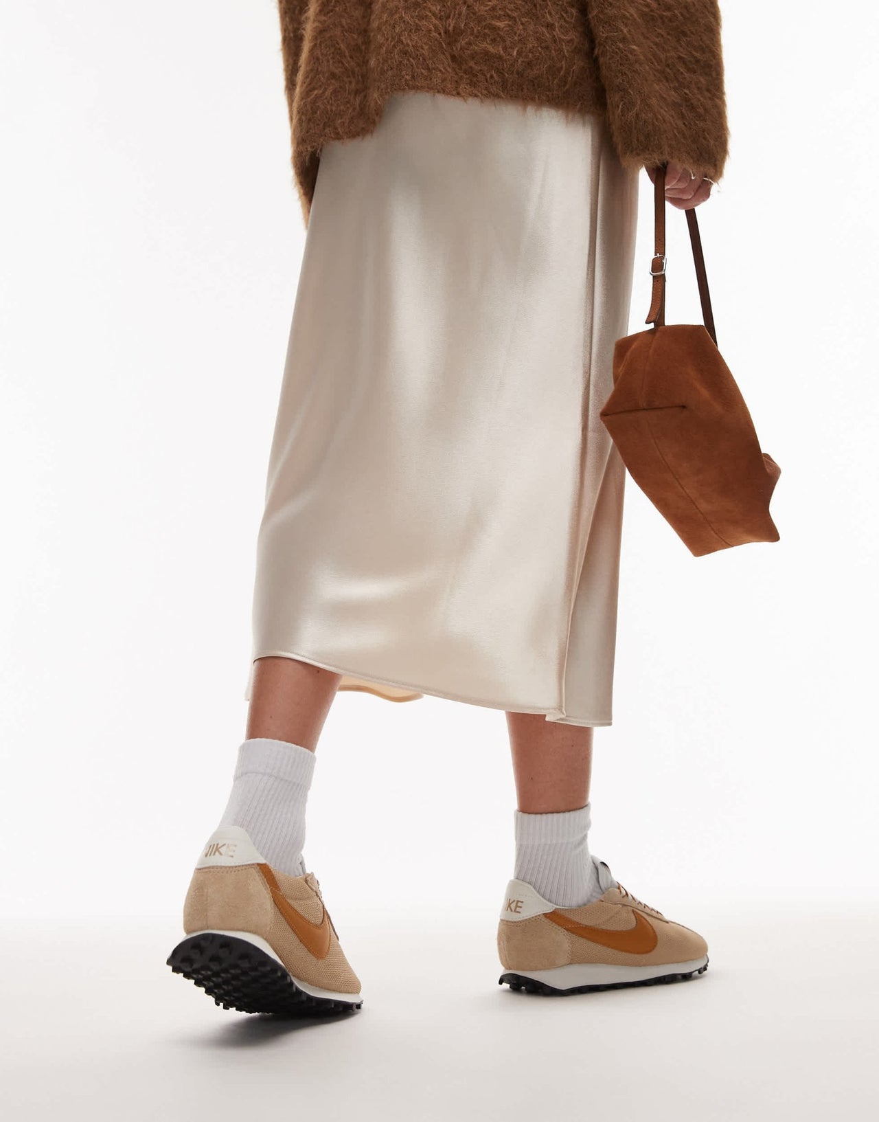 Nike LD-1000 SE trainers in beige and orange - ASOS Sample Sale